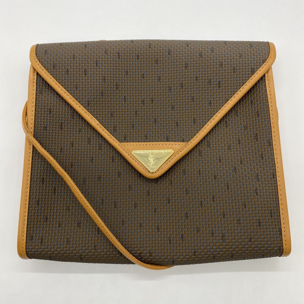 YVES SAINT LAURENT サンローラン ショルダーバッグ ポシェット レザー 