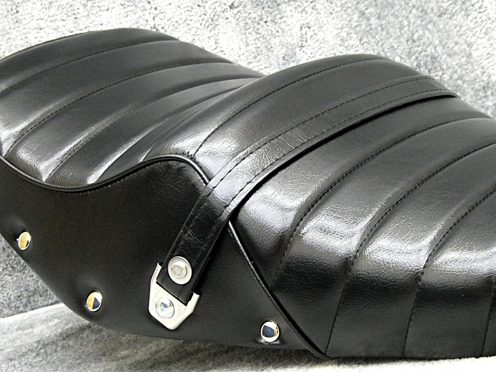 インパルス後期 新ローダウン 鋲打ち 白皮 タックロールシート/GK7CA インパルス 後期 新アンコ 鋲打ち 白皮 タックロールシート /ホワイト