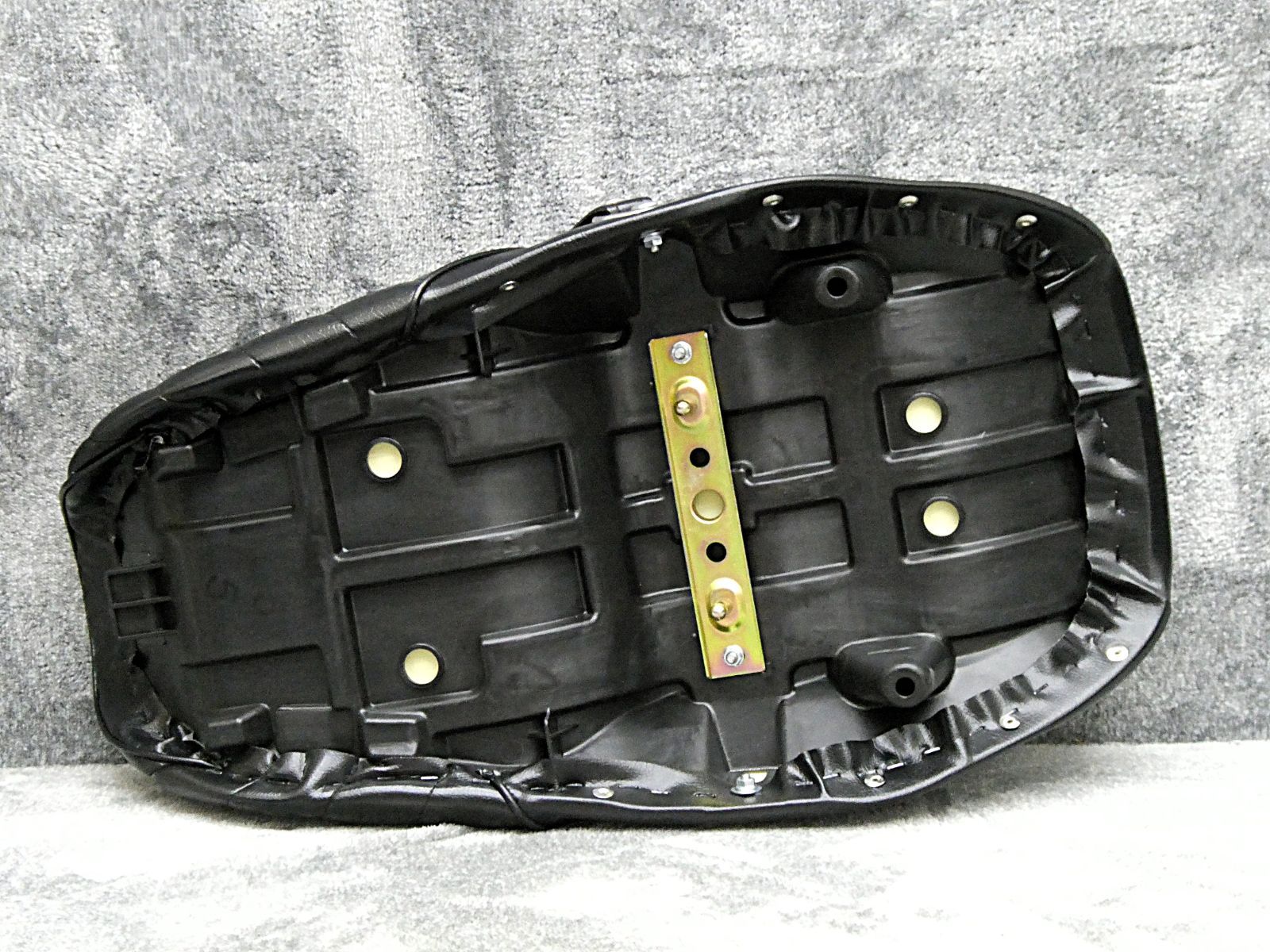 インパルス後期 新ローダウン 鋲打ち 黒皮 タックロールシート/GK7CA インパルス 後期 新アンコ 鋲打ち 黒皮 タックロールシート /ブラック