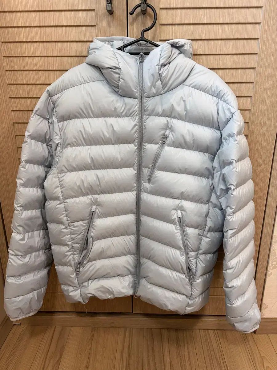 ムシンサスタンダード シティ 小売 レジャー フーディー ライト ダウン