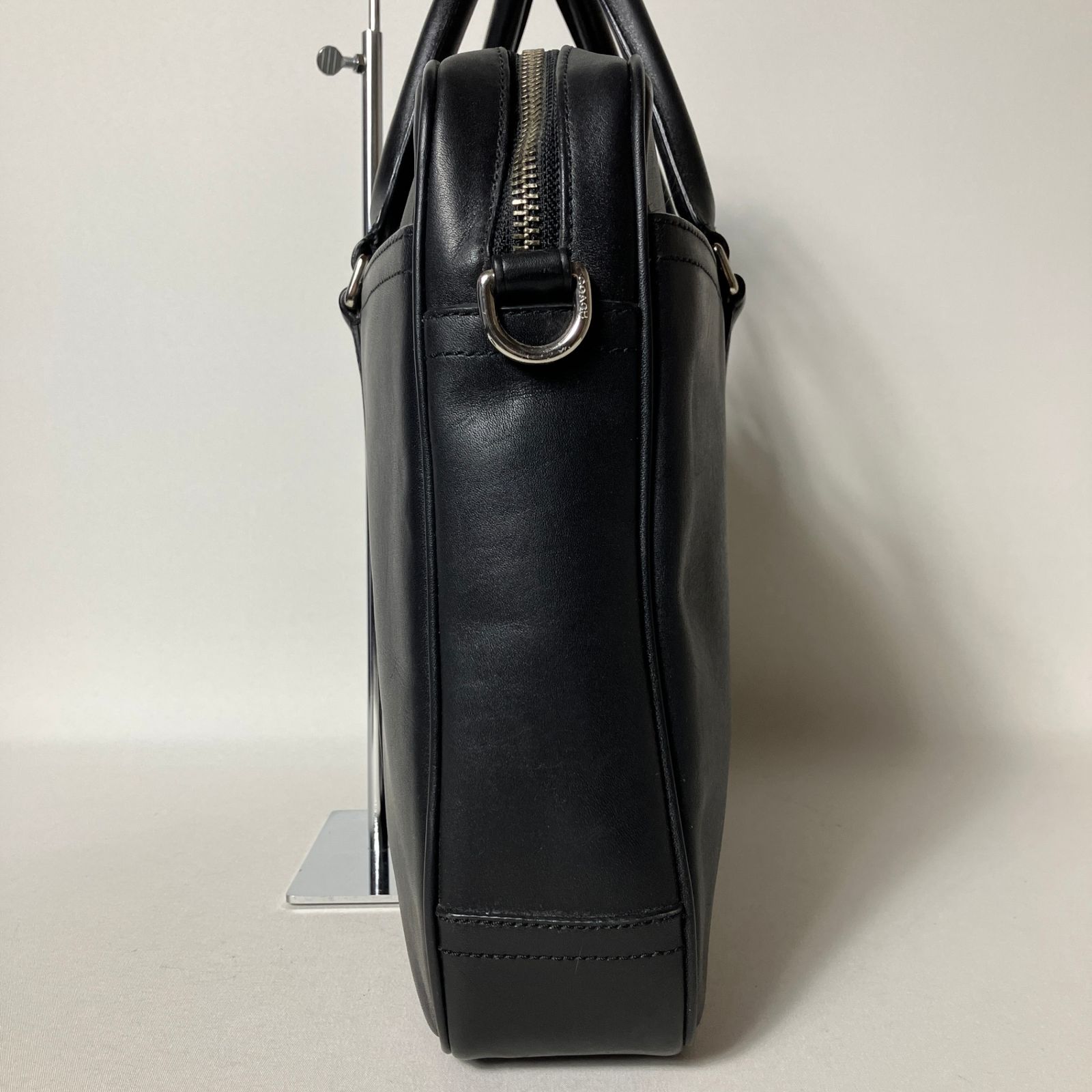 【美品】コーチ 2way ビジネスバッグ レザー チャーム付 ブラック A4可 極美品 コーチ レザー 2way ビジネスバッグ チャーム ブラック A4