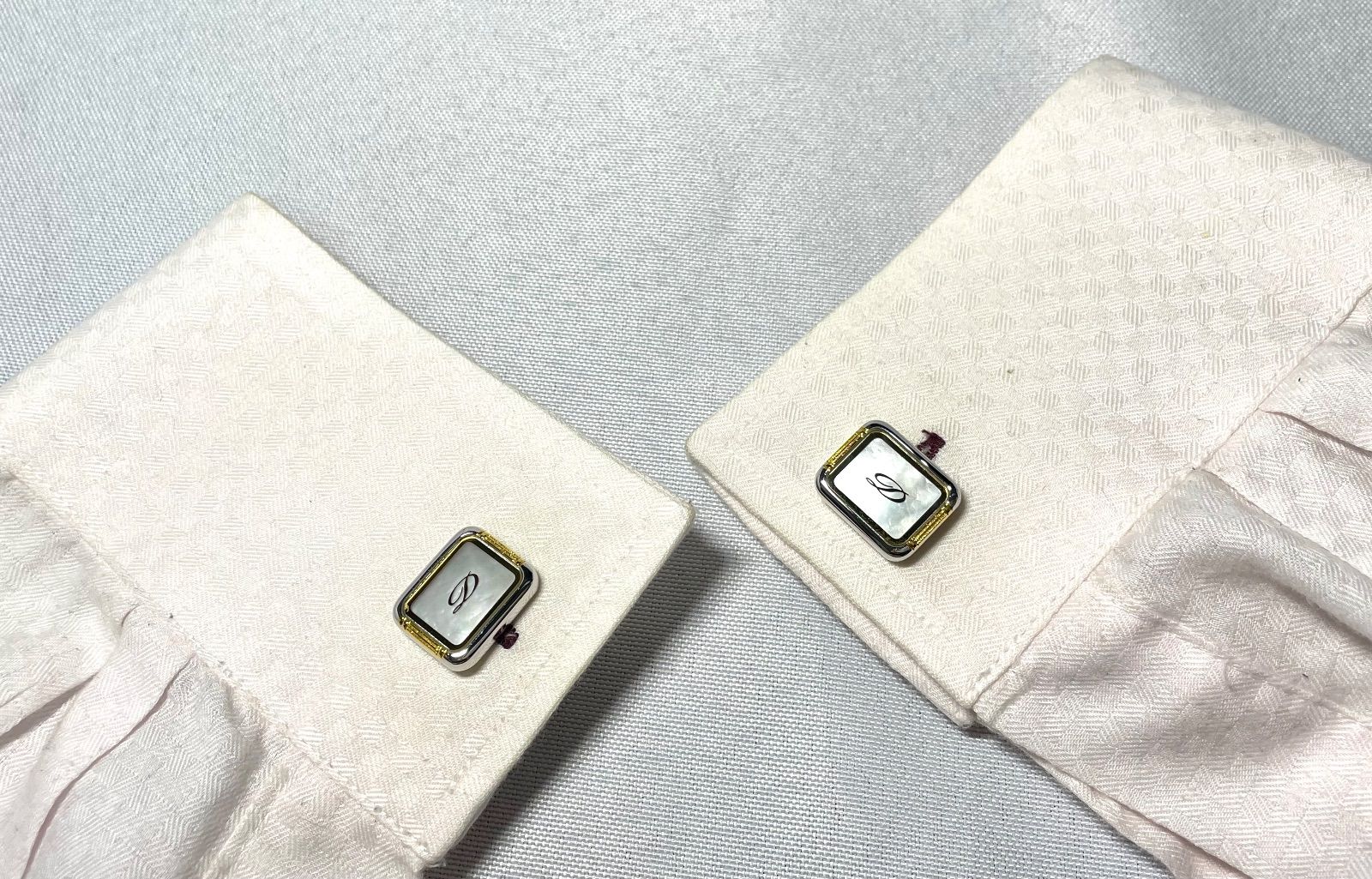 美品 S.T.Dupont デュポン Dロゴ マザーオブパール装飾 カフス