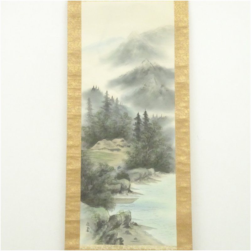 春泉筆 彩色山水 肉筆絹本掛軸（紙箱） 掛け軸 床の間 書 おしゃれ