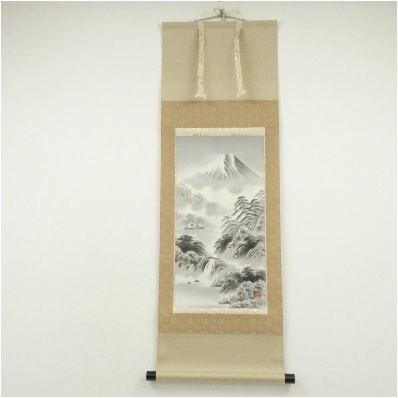 香邦筆 富士山水 肉筆絹本掛軸（共箱） 掛け軸 床の間 書 おしゃれ