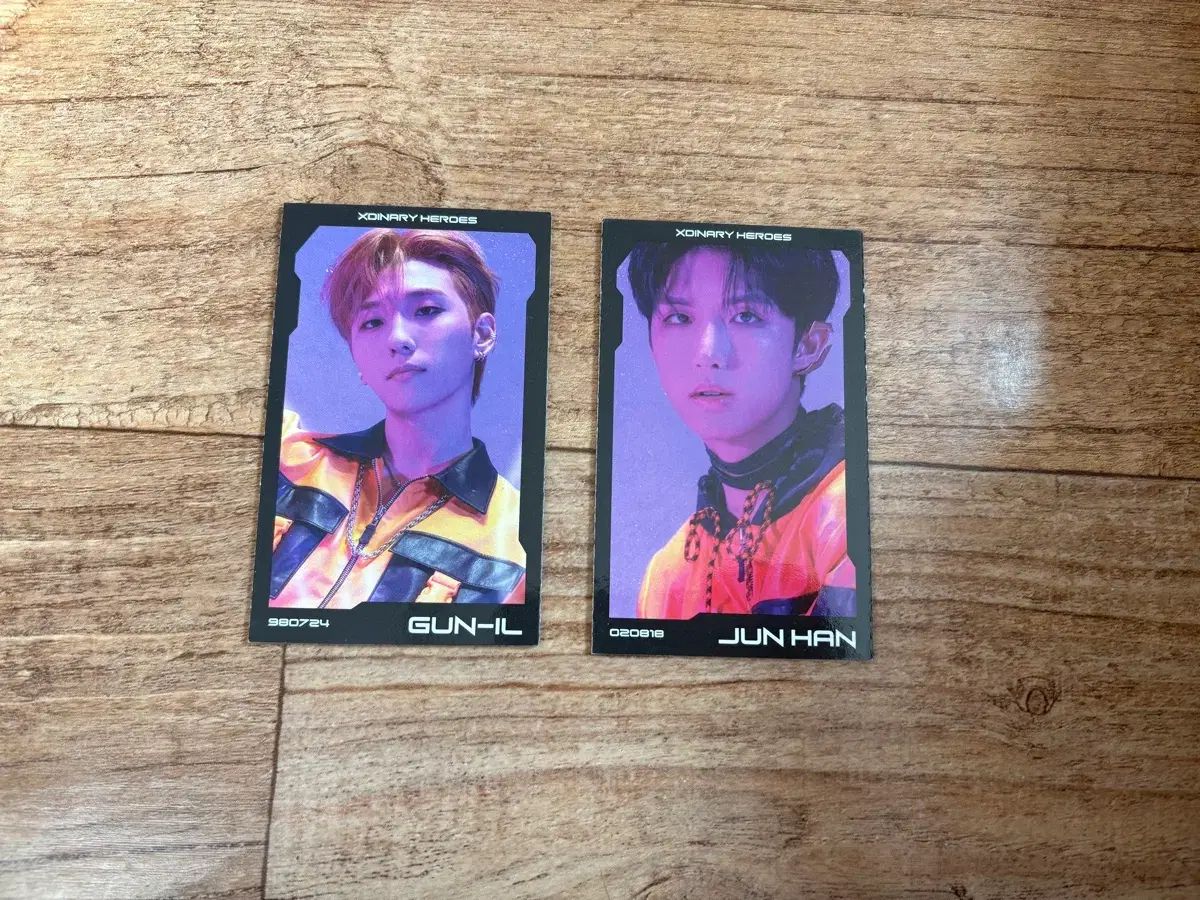 Xdinary Heroes(エクディズ) HELLO WORLD ヨンイル ジュンハン