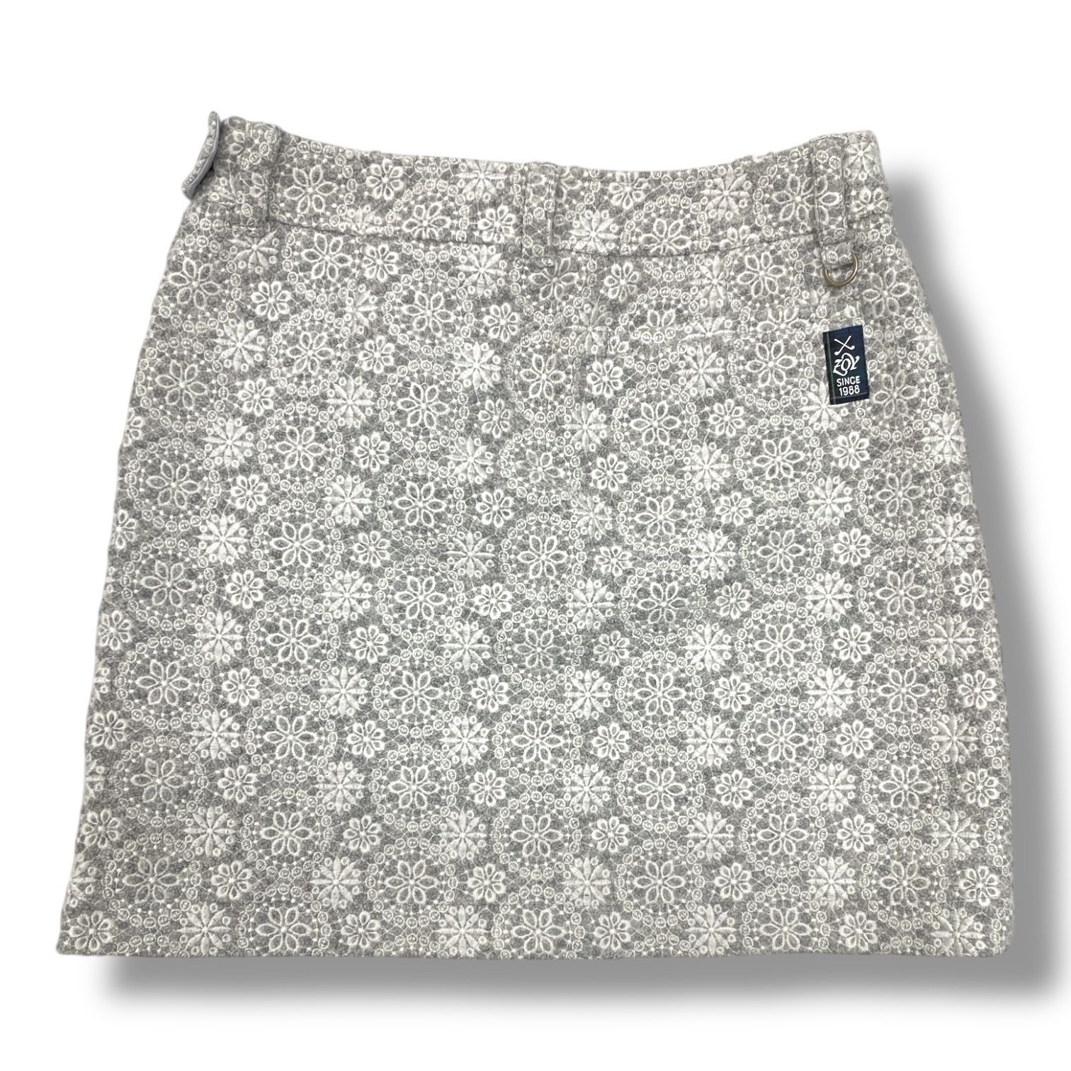 新品 未使用 タグ付き ZOY ゾーイ ゴルフウェア ミニスカート 花柄刺繍
