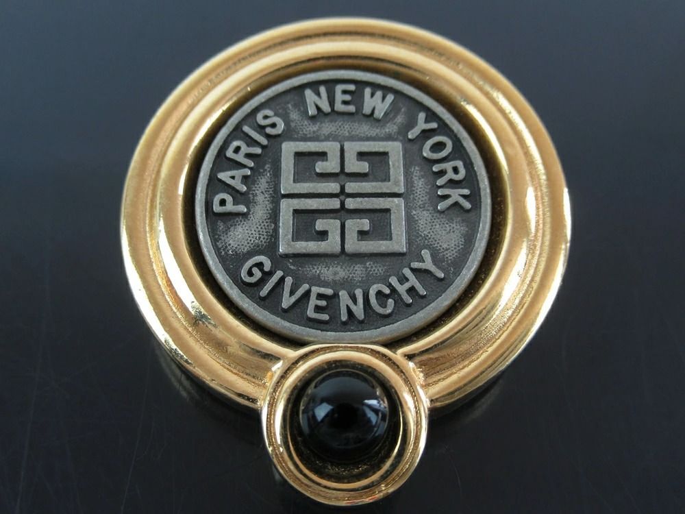 ジバンシィ ヴィンテージ ビンテージ ピンブローチ ブランドロゴ ゴールドカラー 金色 rk 9167