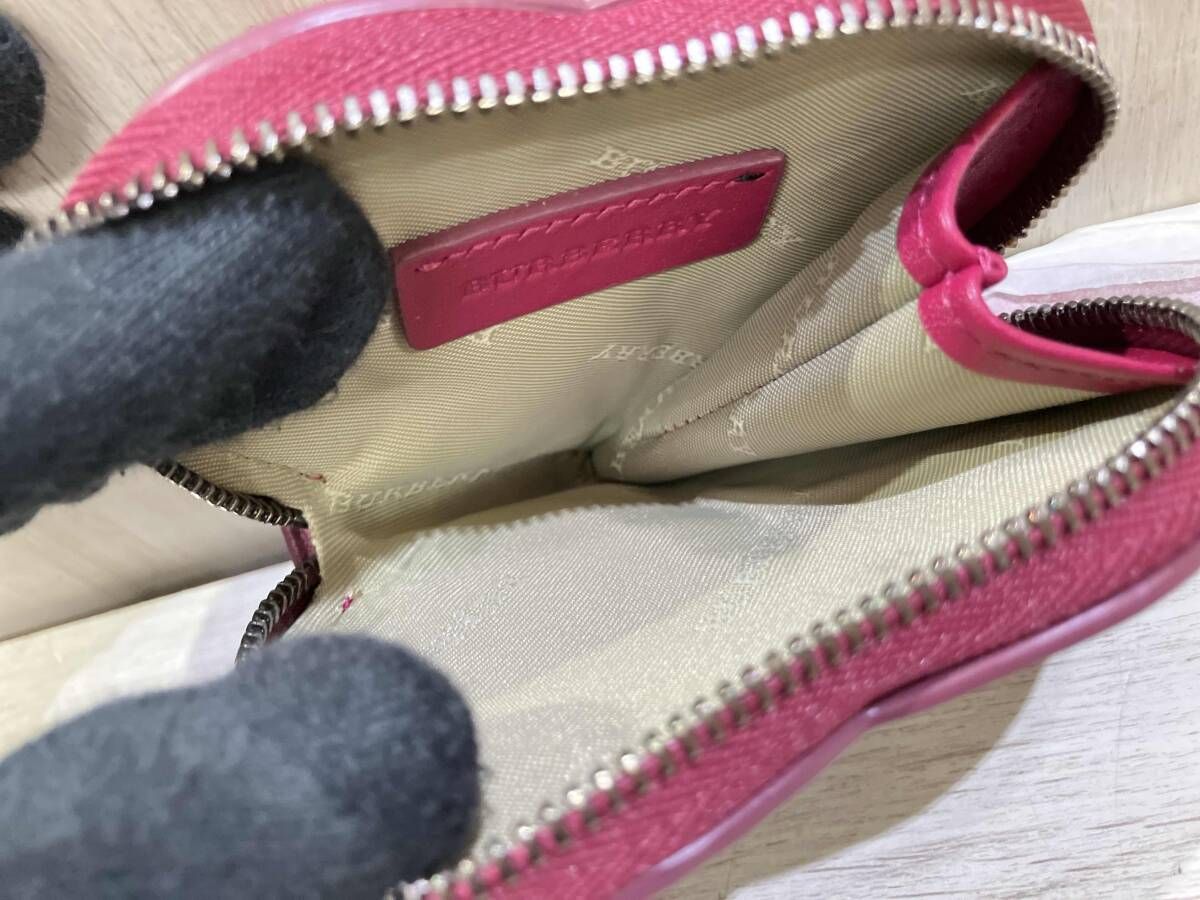 通な BURBERRY バーバリー コインケース ノバチェック ハート型コイン