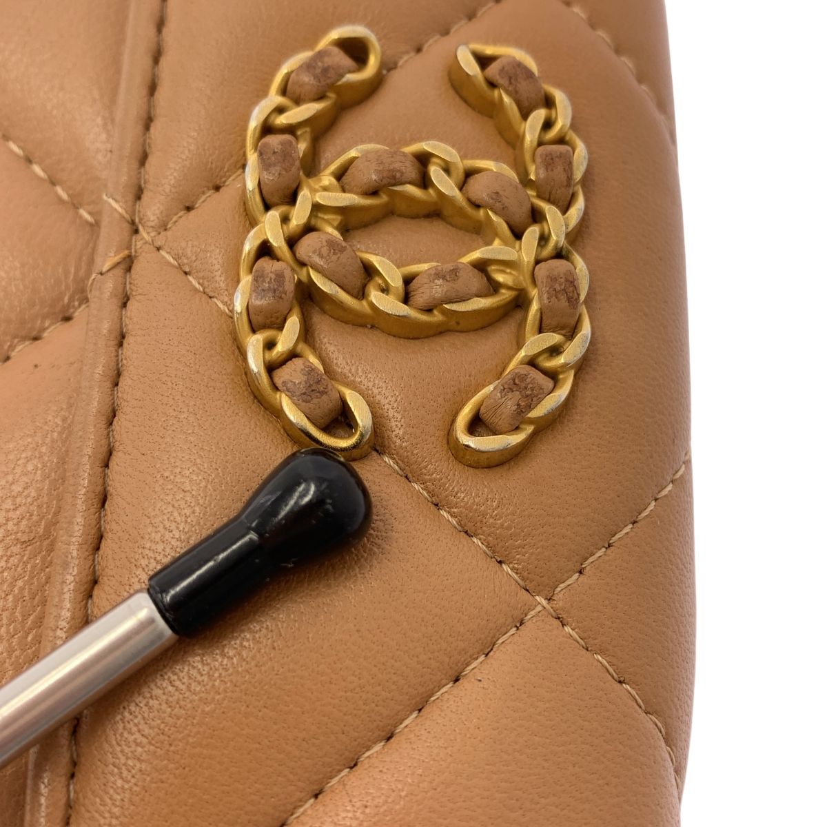 CHANEL / シャネル | シャネル19 ディズヌフ マトラッセ 三つ折り