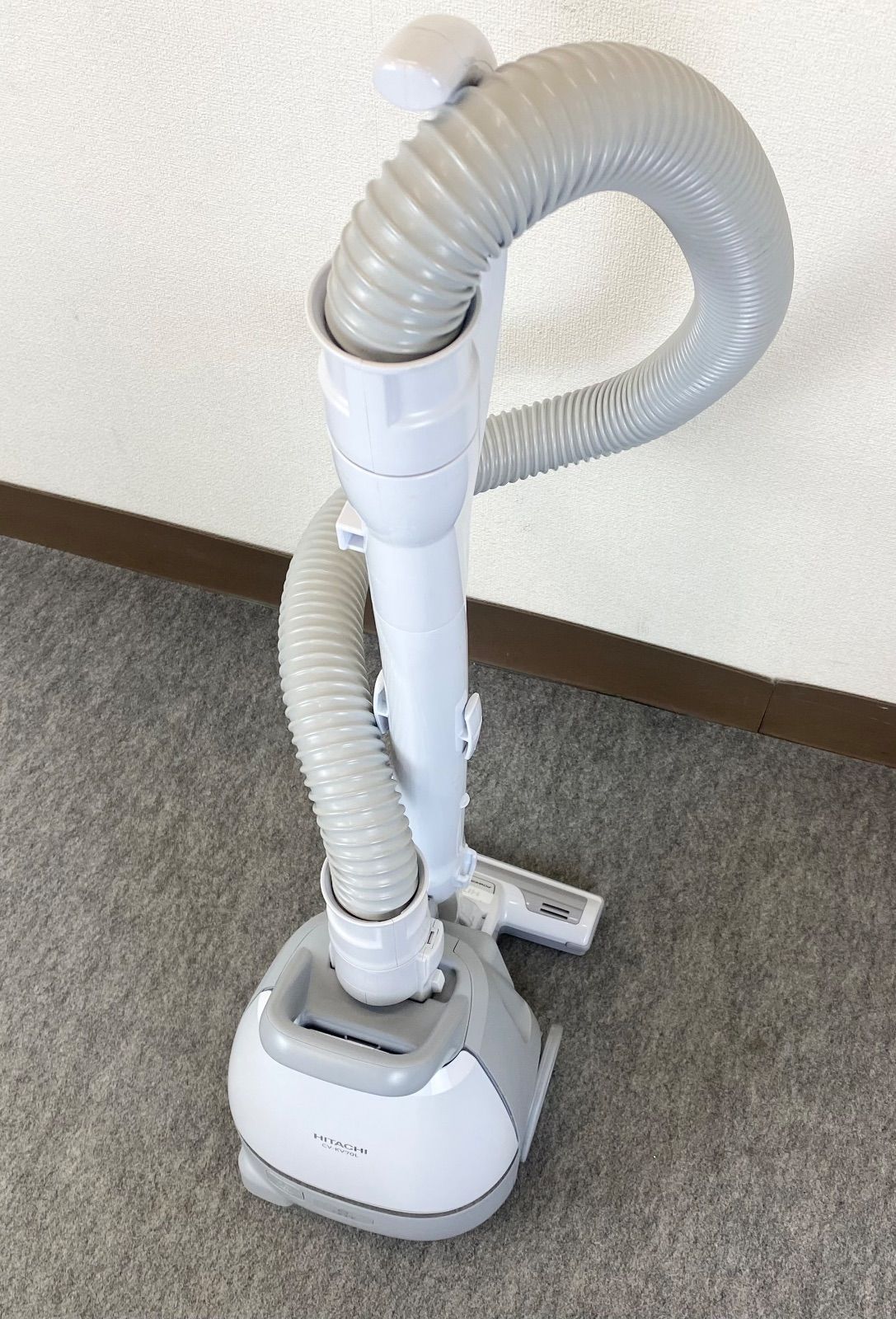 L26BD14 HITACHI 日立 紙パック式 掃除機 CV-KV70L 2024年製 ホワイト