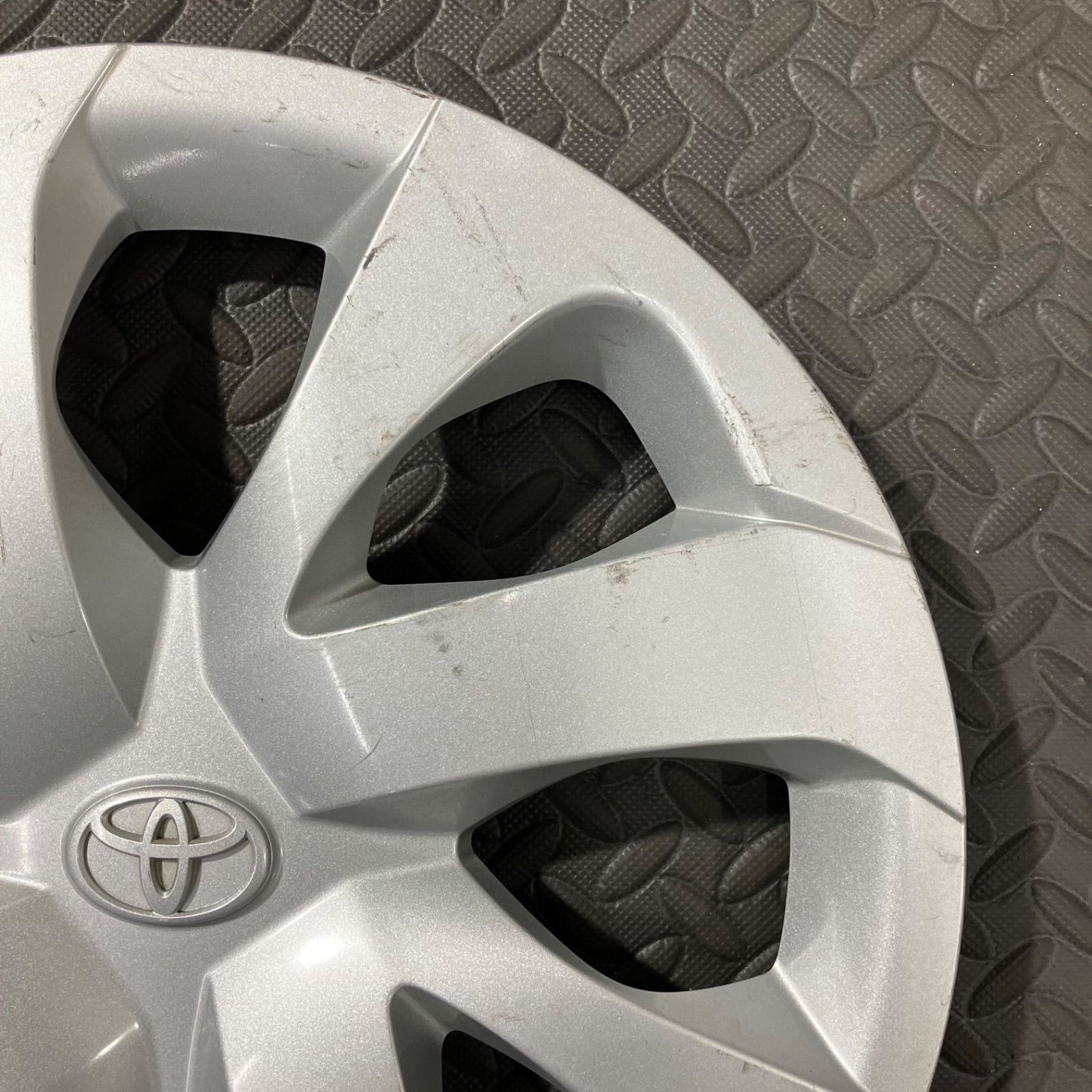 トヨタ シエンタ 170系 ホイールキャップ ホイールカバー 純正 中古 