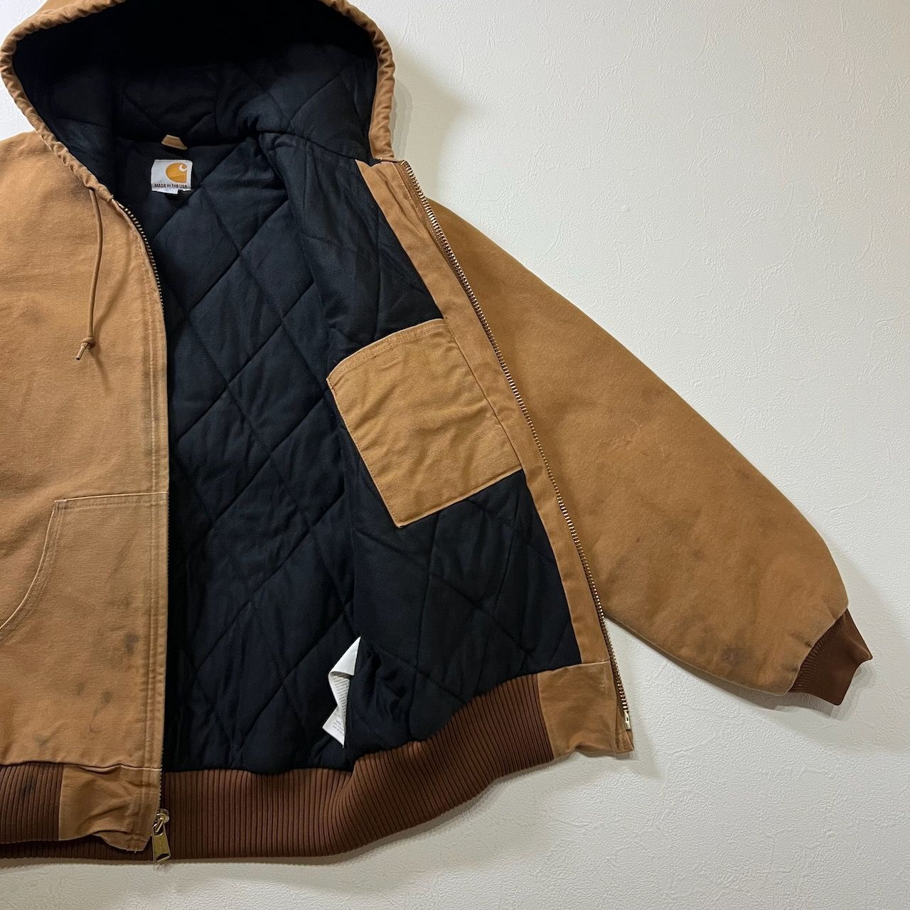 Carhartt カーハートアクティブジャケット キャメル Mサイズ 美中古 carhartt アクティブジャケット