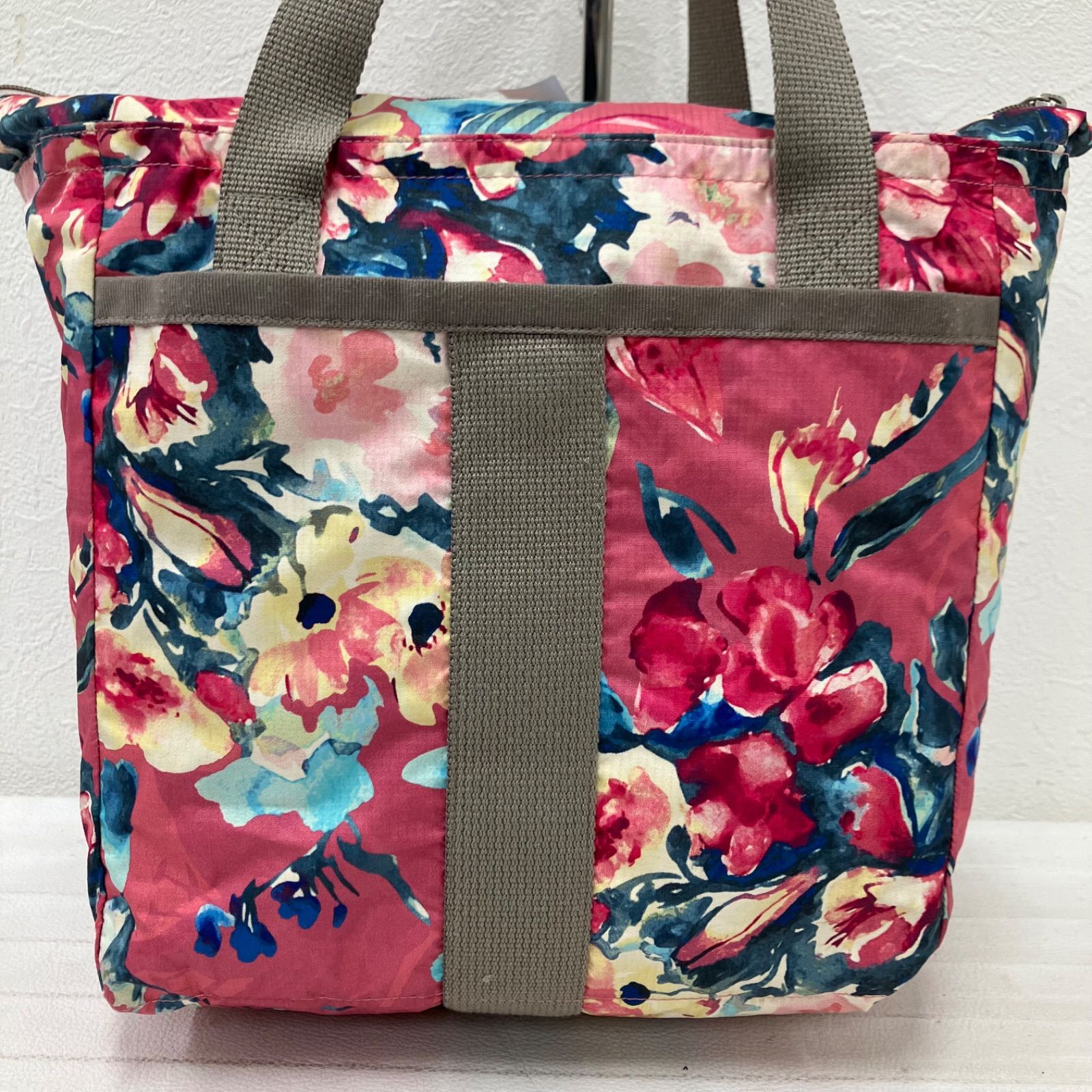 7965 LeSportsac レスポートサック トートバッグ エッセンシャル 花柄