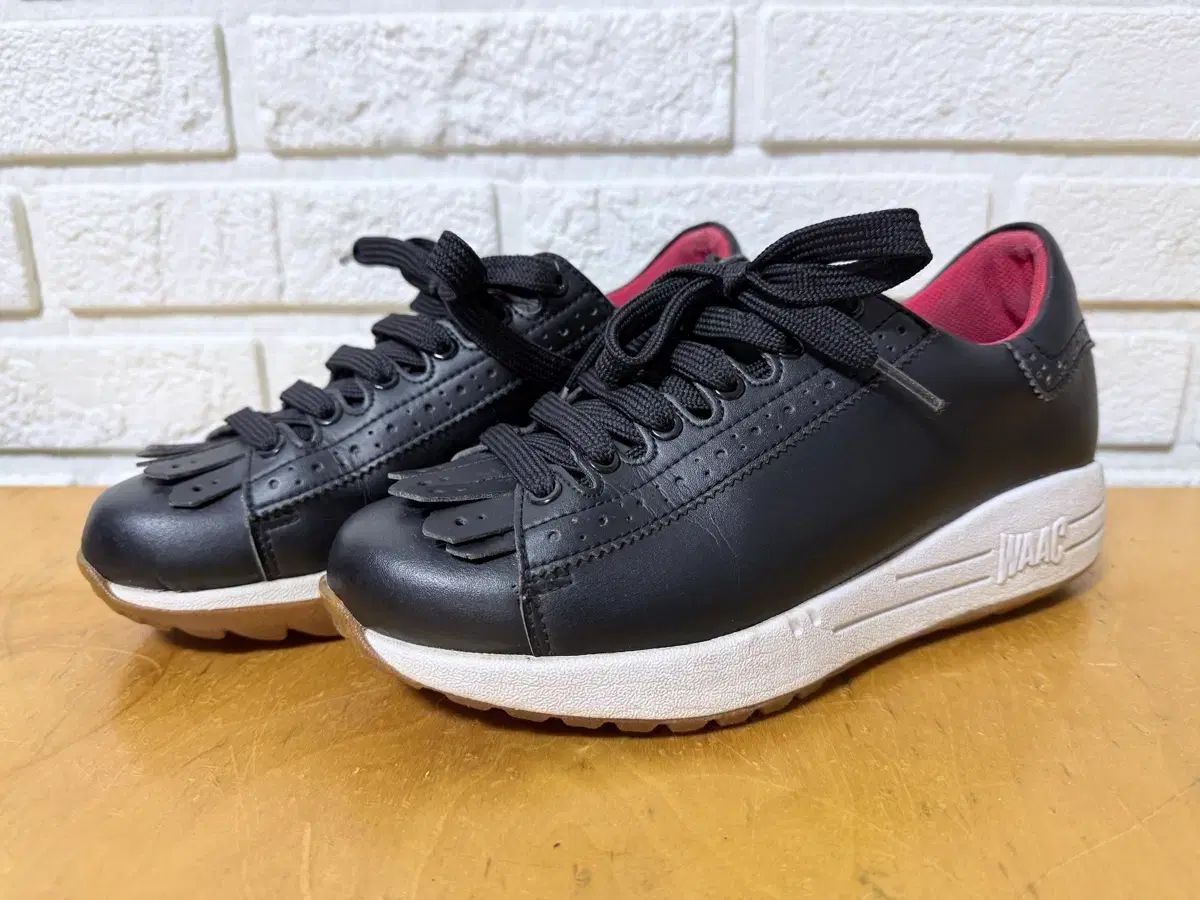 WAAC ゴルフシューズ ワック WAAC レディース ゴルフシューズ 235 - メルカリ