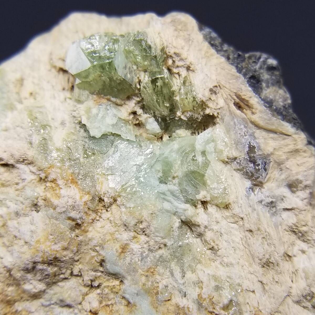 大型標本 デマントイドガーネット 【10】/ パキスタン産 / 鉱物標本 原石 大型標本 デマントイドガーネット 【10】/ パキスタン産 / 鉱物標本 原石