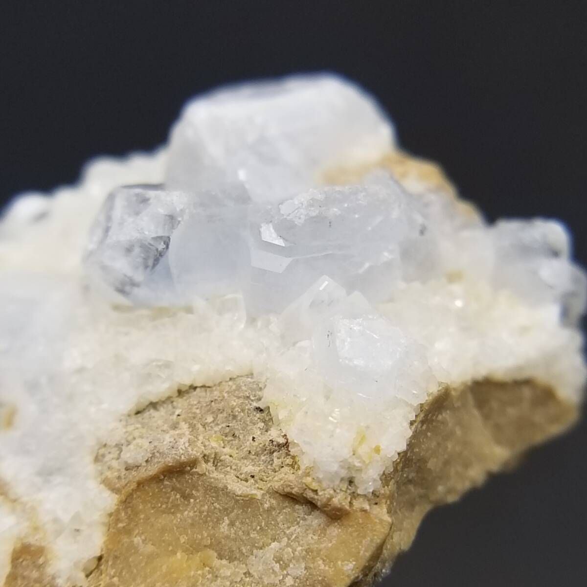 アフガニスタン産 セレスティン 天青石 原石 結晶 クリスタル 天然