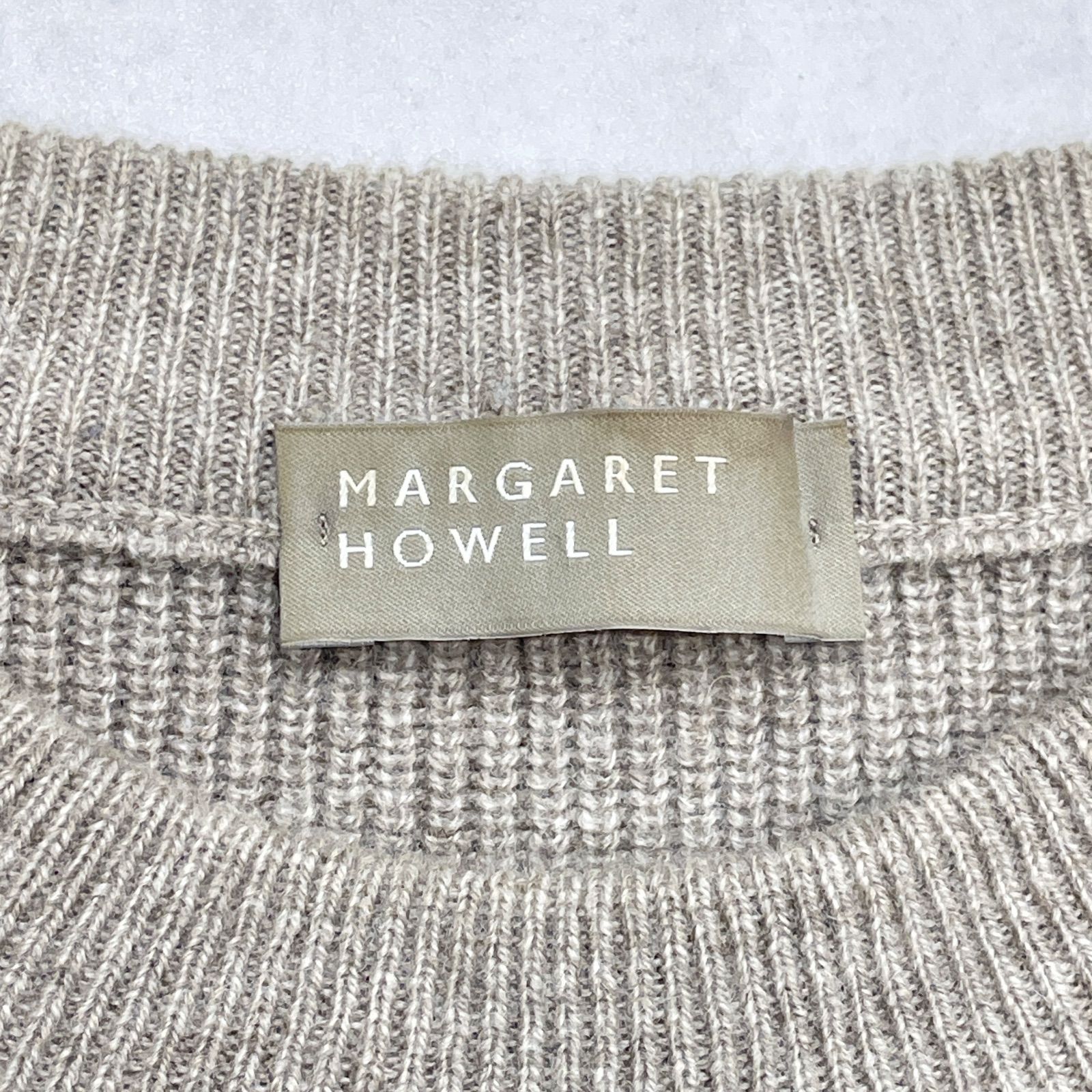 マーガレットハウエル スコットランド製 カシミヤ ニット クルーネック マーガレットハウエル スコットランド製 カシミヤ47% とろみ感 ニット
