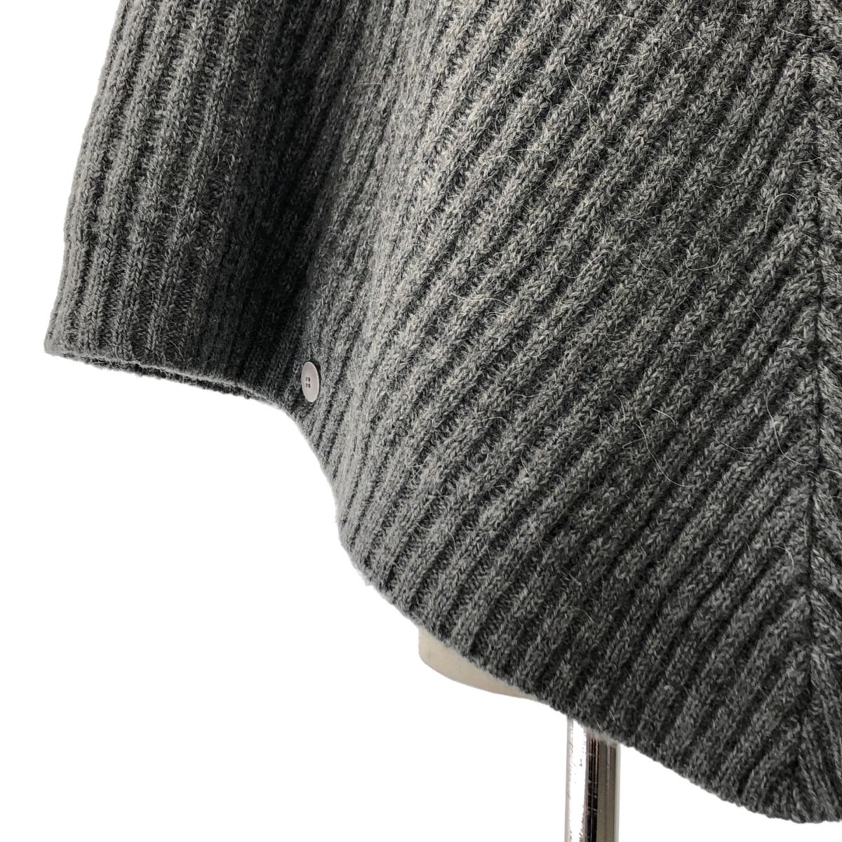 マルタンマルジェラ Maison Martin Margielaグレー ポンチョ マルタンマルジェラ Maison Martin Margielaグレー ポンチョ