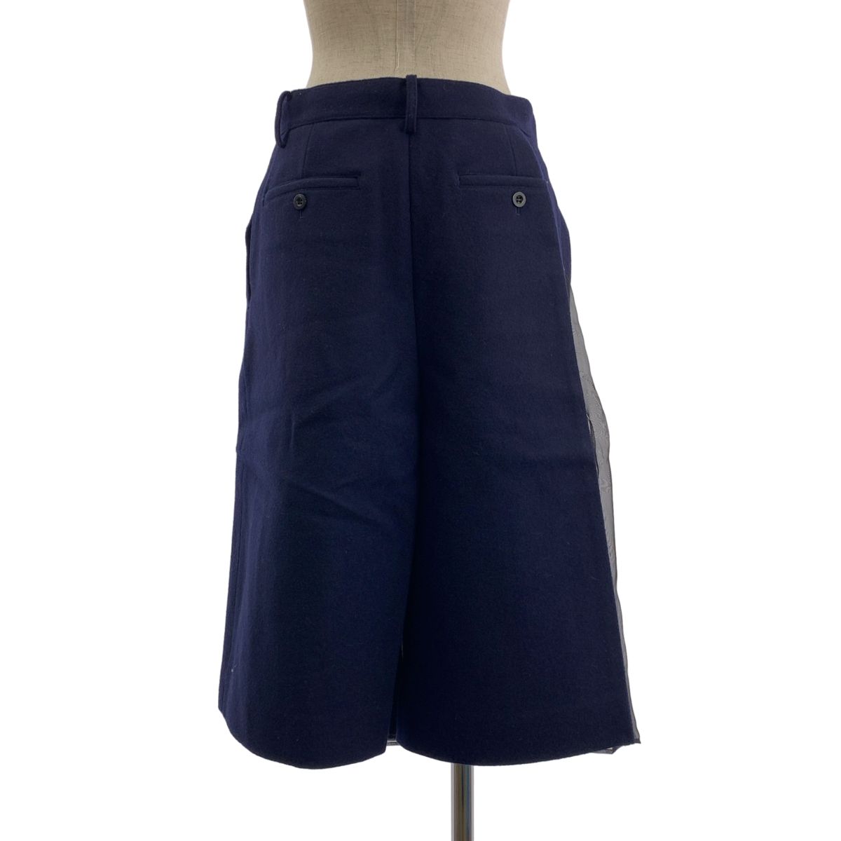 SACAIダークネイビー ボタン付きラップスカート SACAIダークネイビー ボタン付きラップスカート SACAIダークネイビー