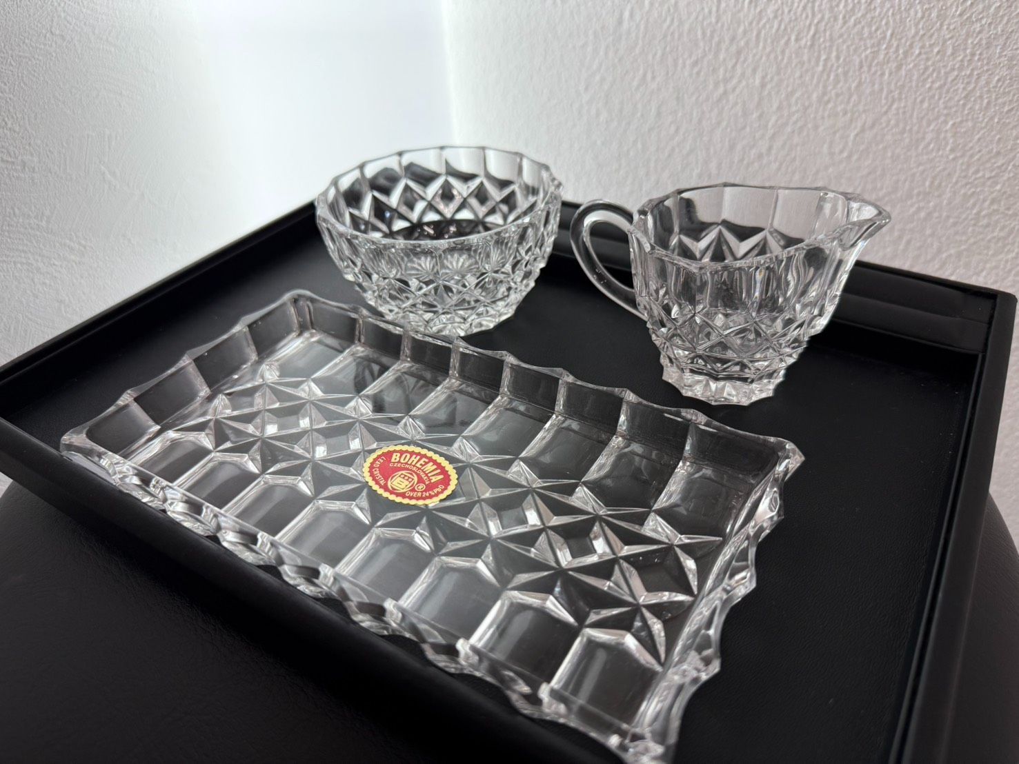 ボヘミアクリスタル ミルク&シュガーセット Amazon.co.jp: ボヘミアン カットクリスタル シュガーポット＆ミルク