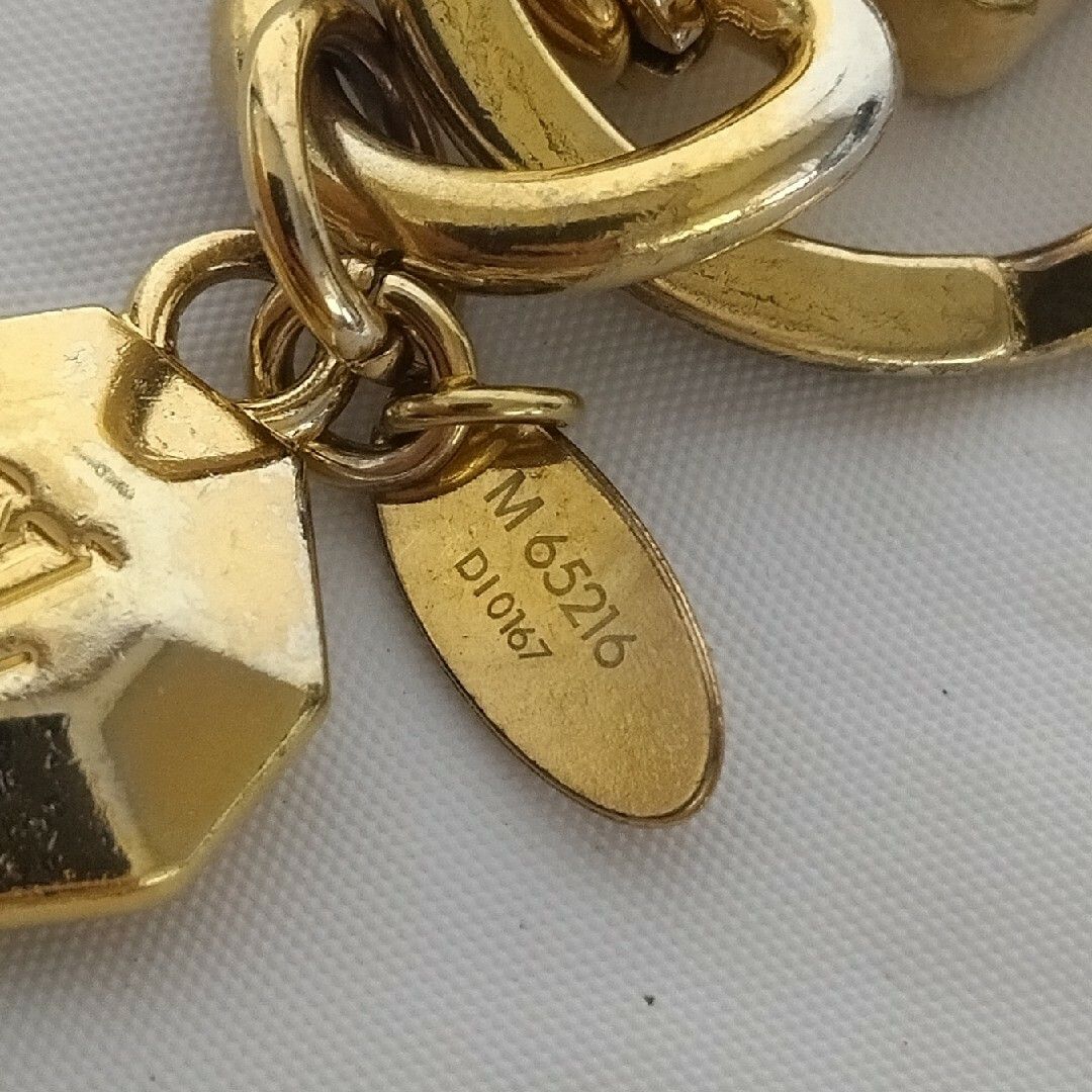 ルイヴィトン M65216 ポルトクレ LVファセット ゴールド メタル 楽天市場】【新品】ルイヴィトン LOUIS VUITTON キーホルダー ポルト