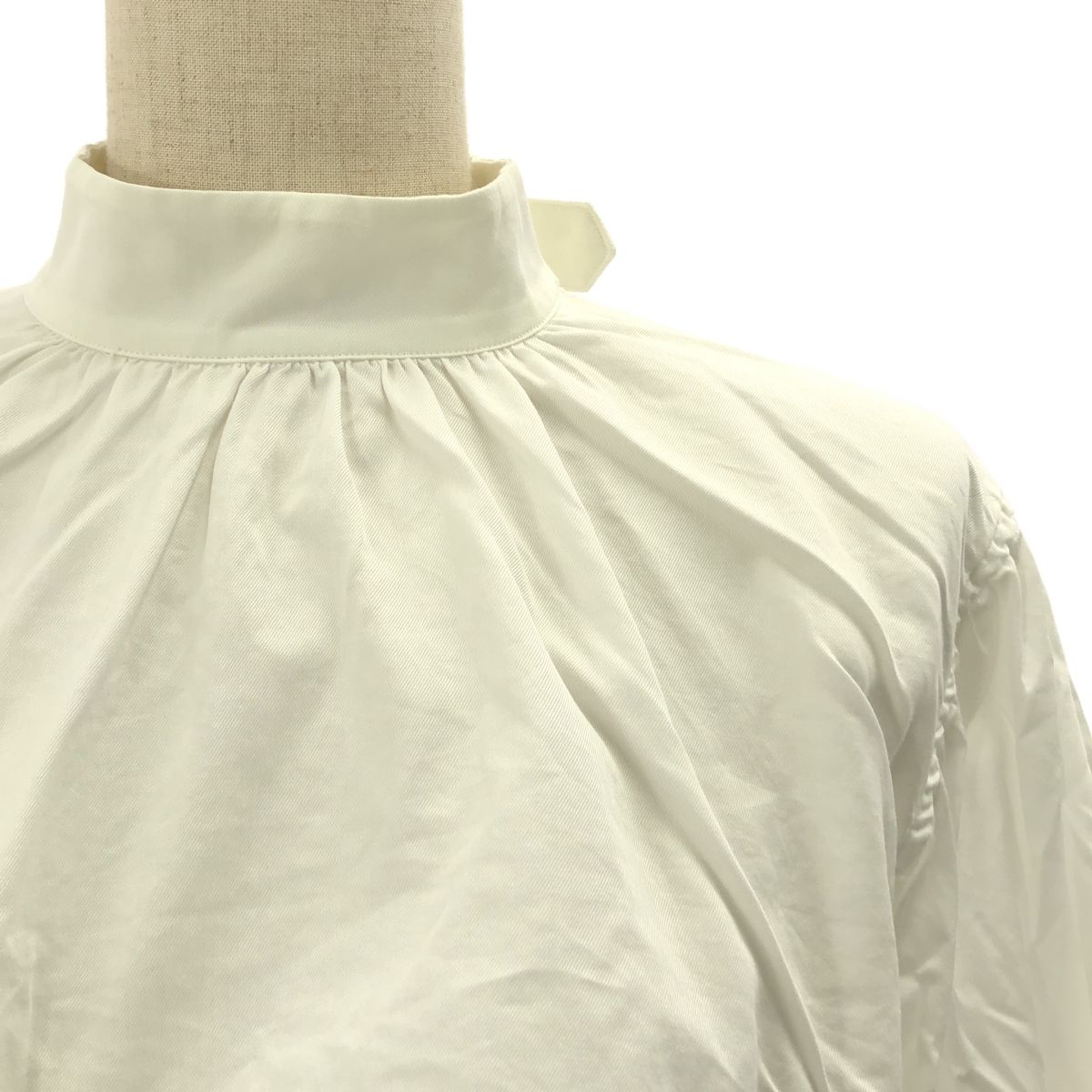 NOIR KEI NINOMIYA ギャザーデザイン クルーネックブラウス NOIR KEI NINOMIYA ギャザーデザイン クルーネックブラウス