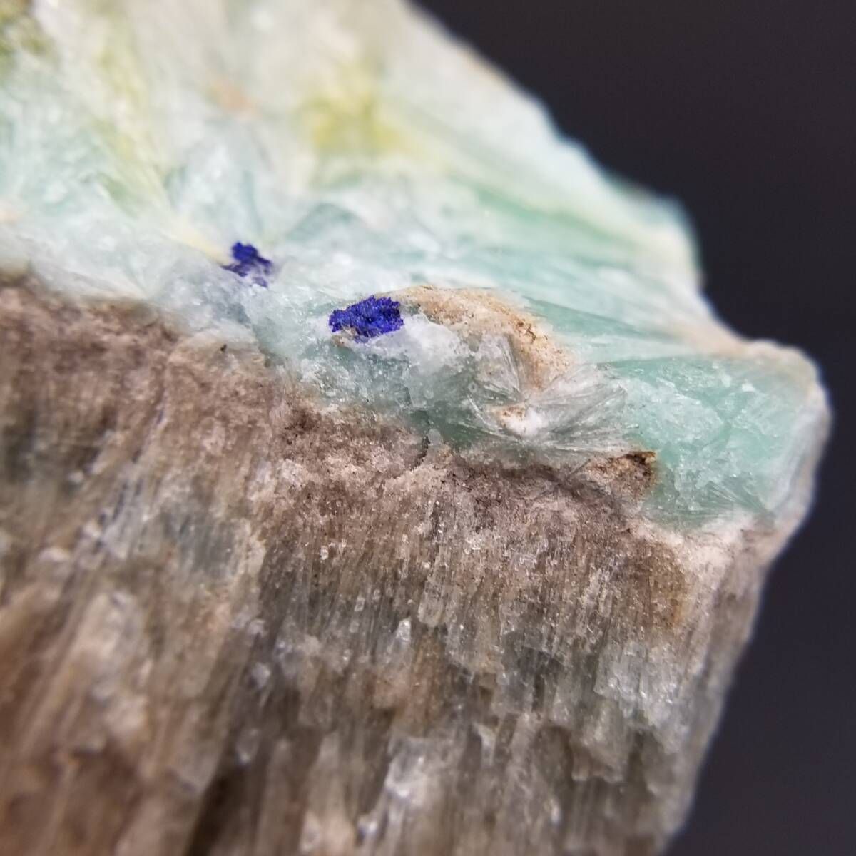 アフガニスタン産 スター アラゴナイト ブルーグリーン クリスタル 母