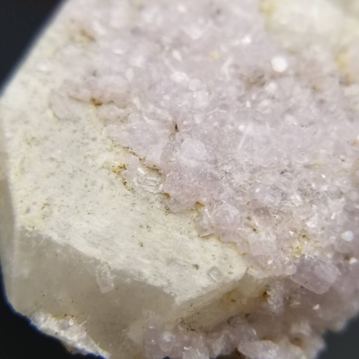 アフガニスタン産 パープル アパタイト クォーツ クリスタル 原石 共生