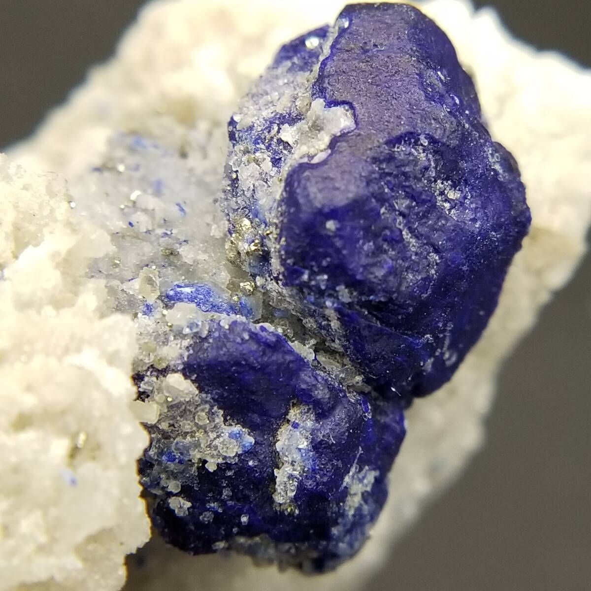 アフガニスタン産 アフガナイト クリスタル 原石 母岩付き 結晶 天然