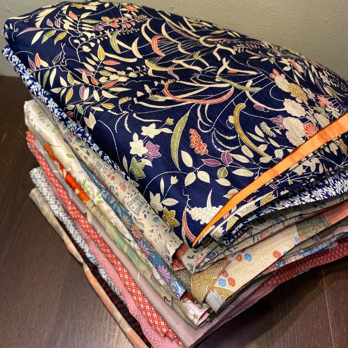 まとめ売り】正絹着物15枚 リメイク素材 ハンドメイド向け - メルカリ