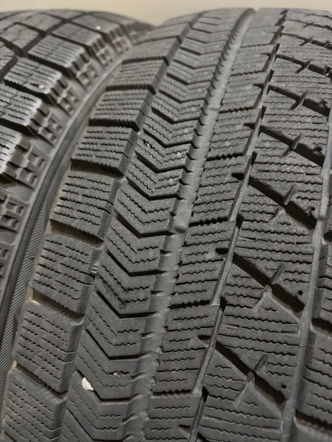 アクアプロボックス ヴィッツフィットなど 175/65R14 スタッドレスタイヤ アクア プロボックスヴィッツフィットなど 175/65R14 スタッドレスタイヤ