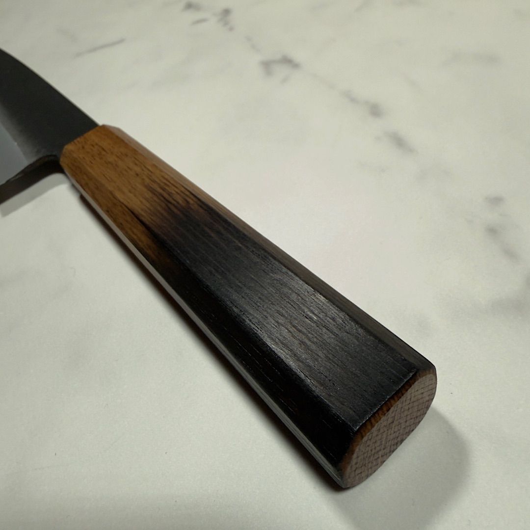 郷右馬允義弘 牛刀 包丁 210mm 白紙2号 黒打ち仕上げ 両刃 樫八角柄 堺