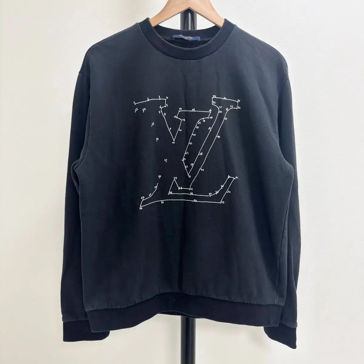 M ルイヴィトン LVロゴステッチスウェット - メルカリ