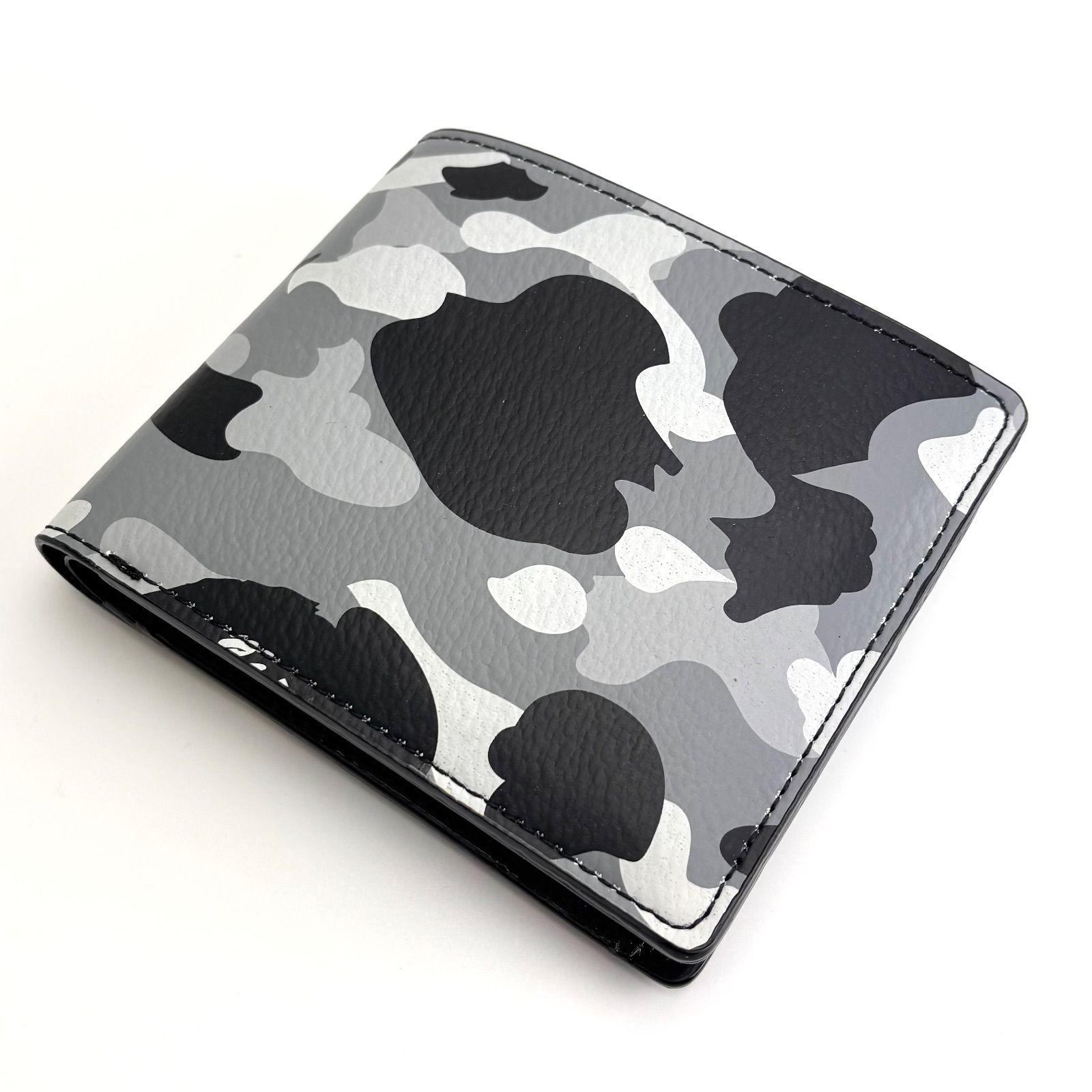 APE 迷彩柄 2つ折り財布 アベイシングエイプ コインケース カモフラ型