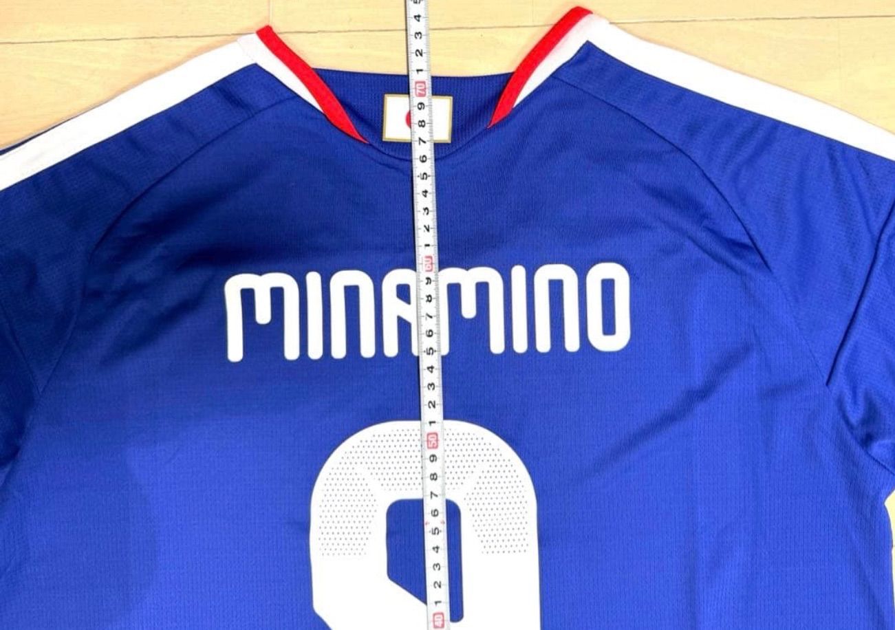 新品未使用】サッカー日本代表 南野拓実 #8 最新版ユニフォーム（2025