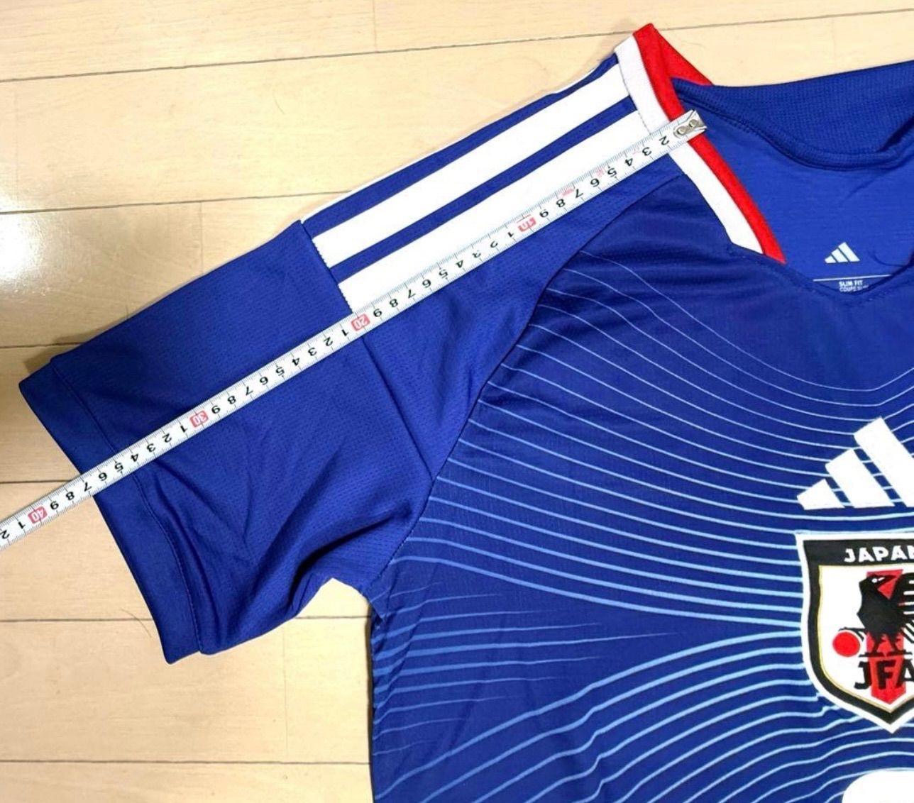 新品未使用】サッカー日本代表 南野拓実 #8 最新版ユニフォーム（2025