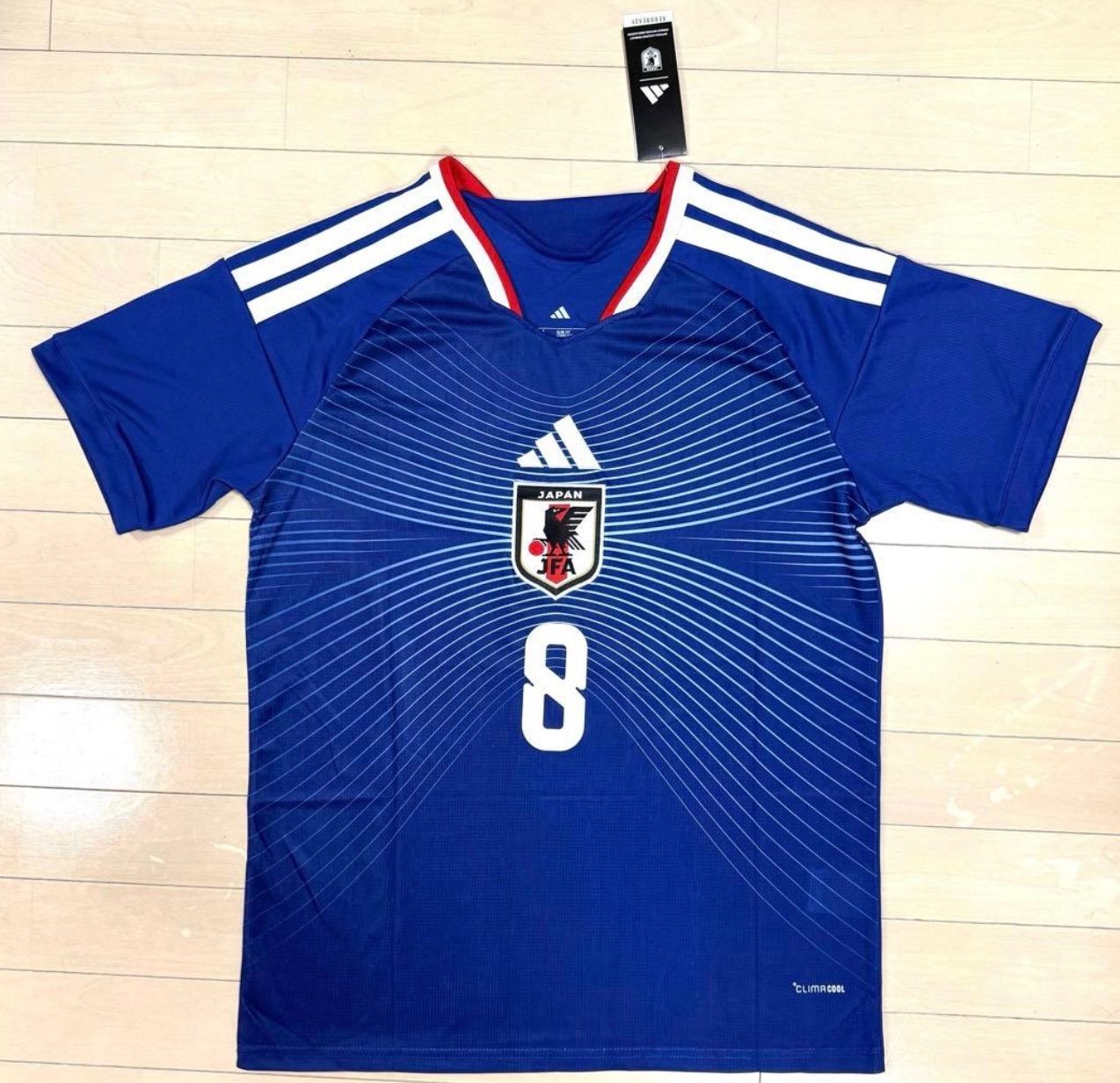 新品未使用】サッカー日本代表 南野拓実 #8 最新版ユニフォーム（2025