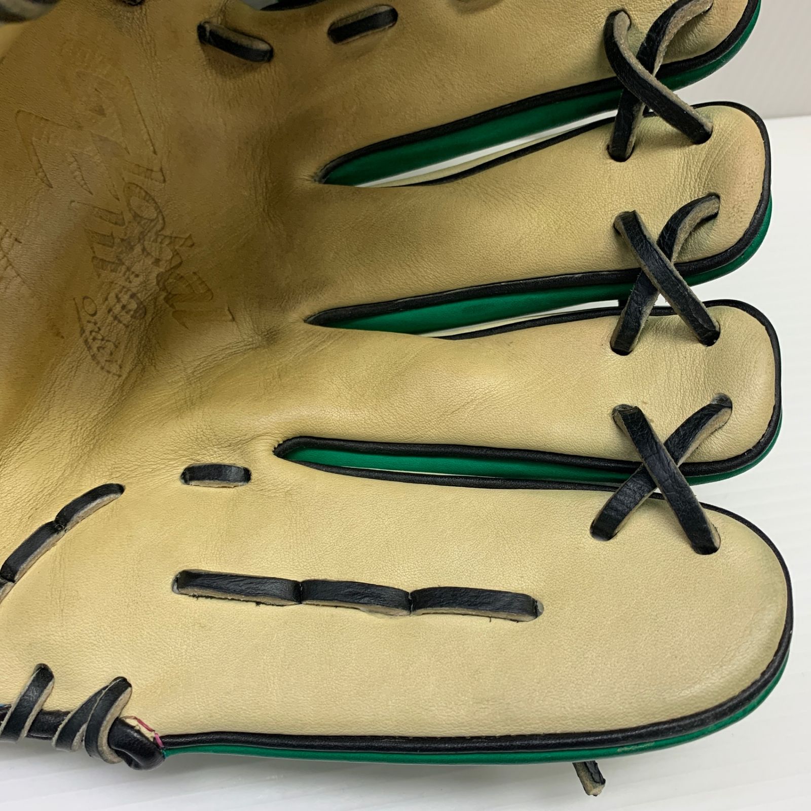 値下げ不可【中古】ミズノ　グローバルエリート　オーダー　一般外野手用　刺繍あり ミズノ MIZUNO グローバルエリート オーダー 軟式 大人 一般 投手用