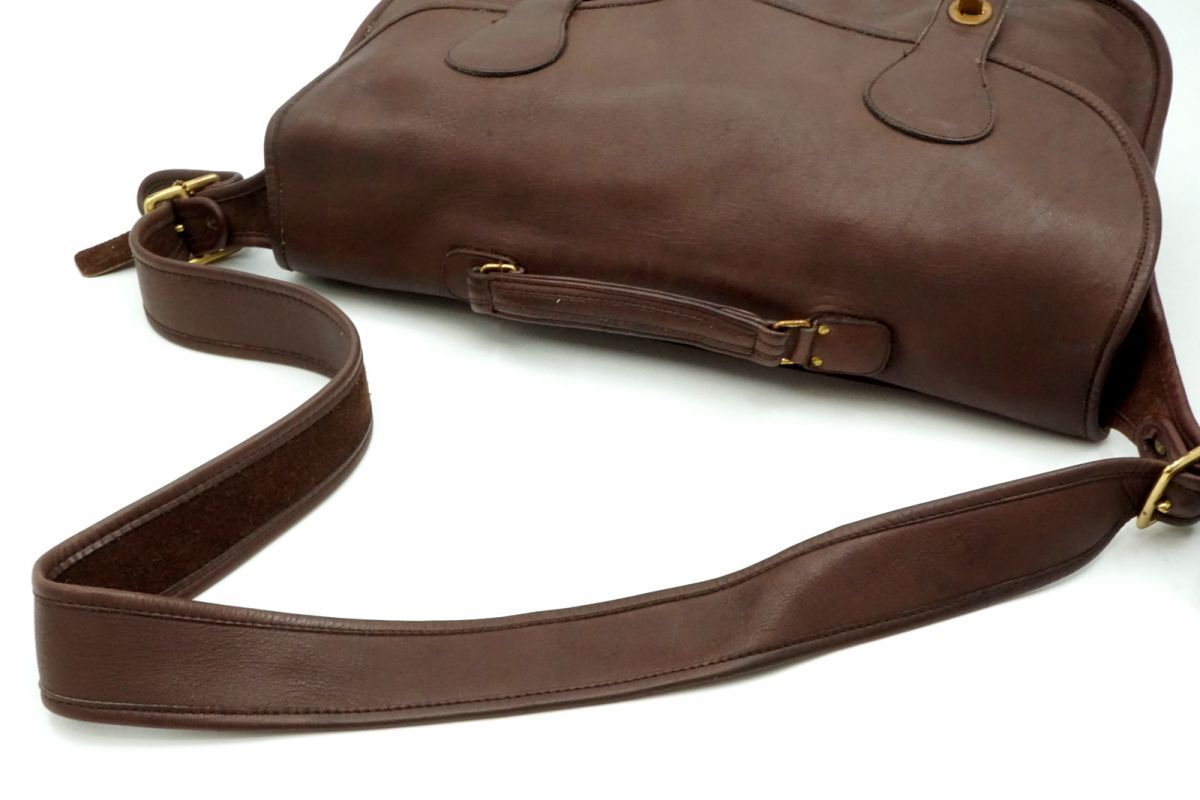 【ヴィンテージ】コーチ　メッセンジャーバッグ　ブラウン　ロゴ型押し　オールレザー ヴィンテージ】コーチ メッセンジャーバッグ ブラウン ロゴ型押し