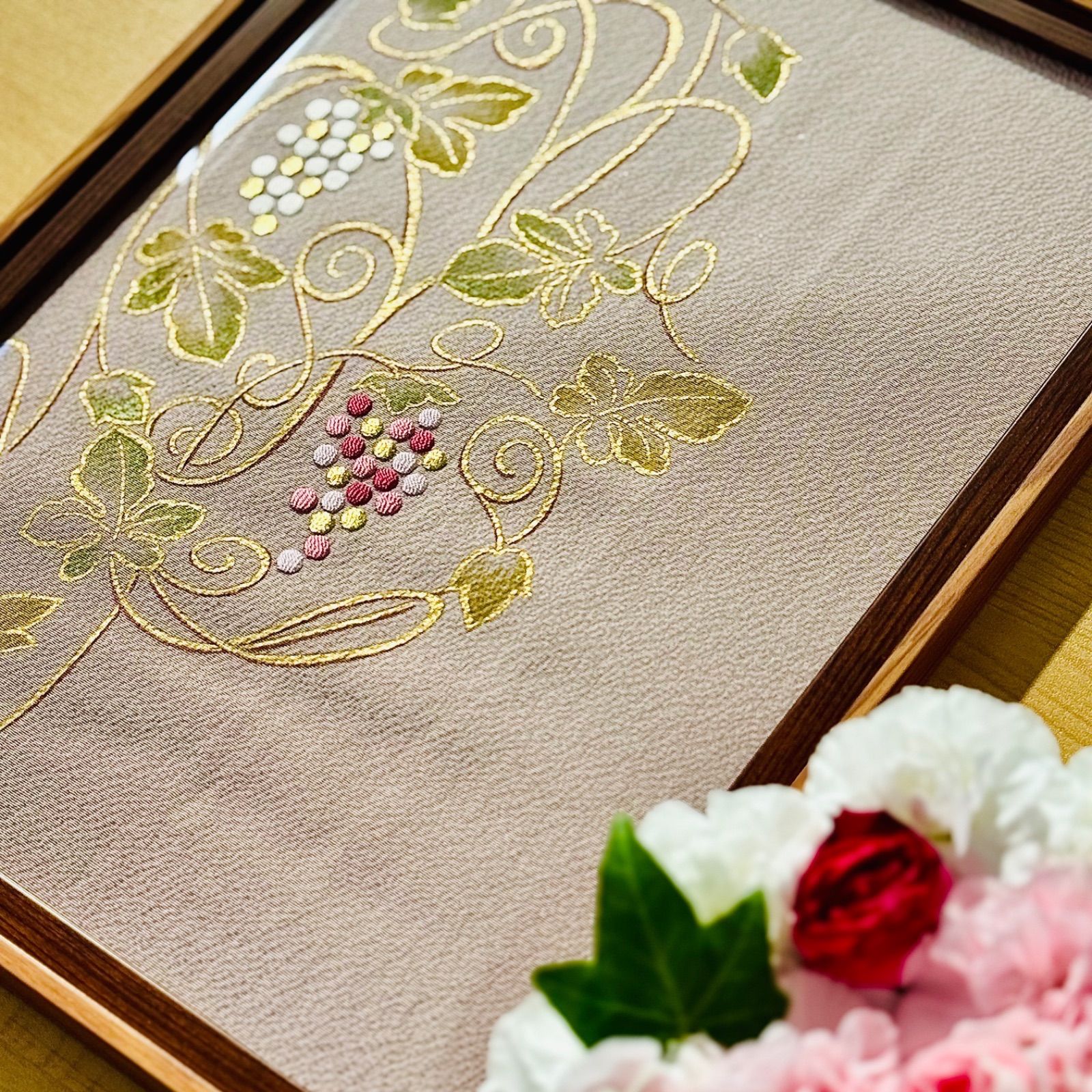着物リメイク】人間国宝 福田喜重 日本刺繍 葡萄文様 着物刺繍 額装