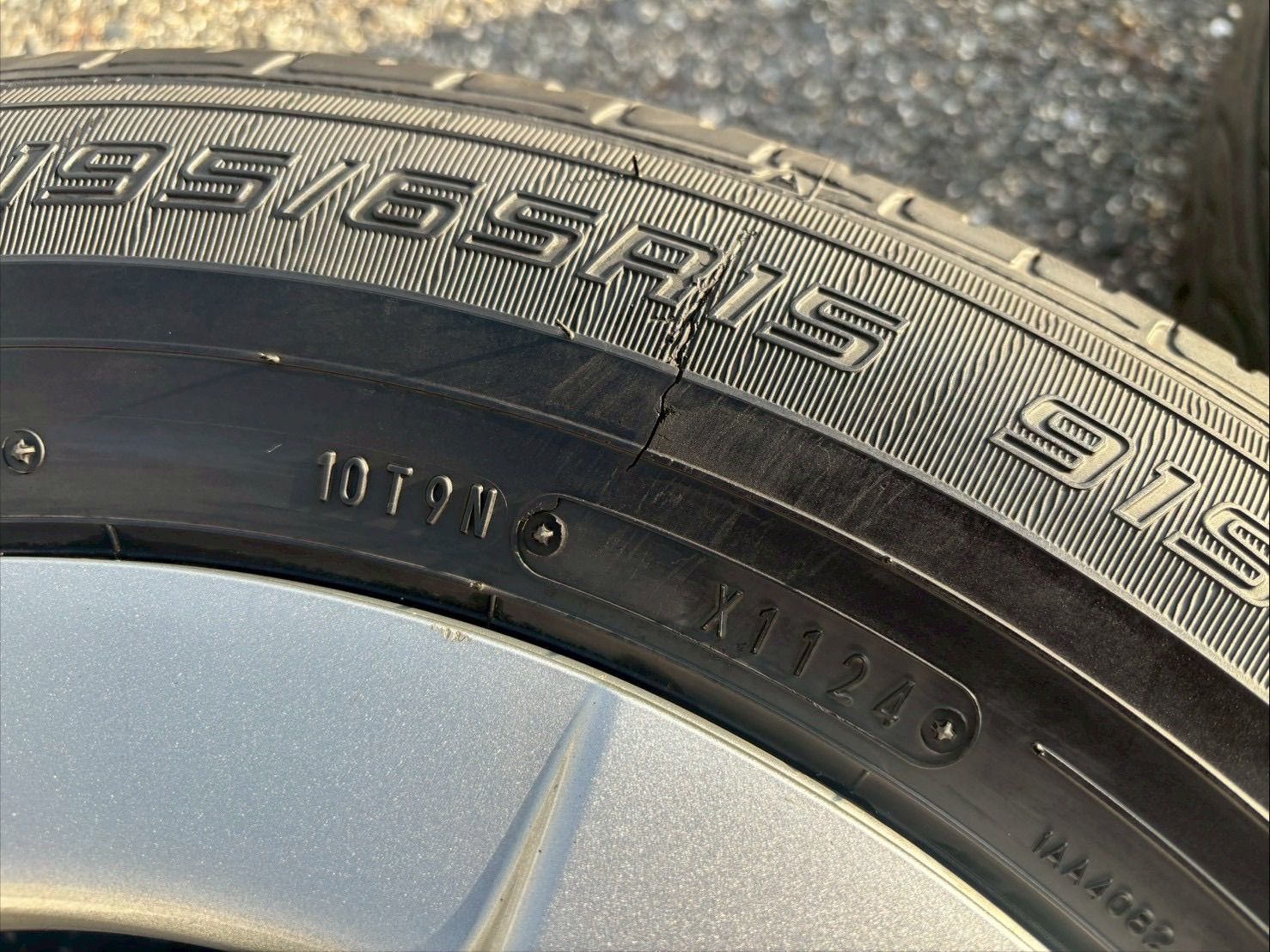  2511-148-06 トヨタ プリウス 30系 TOYOTA PRIUS タイヤ ホイール 195|65 R 15 ダンロップ EC 202 15インチ タイヤ ホイールセット