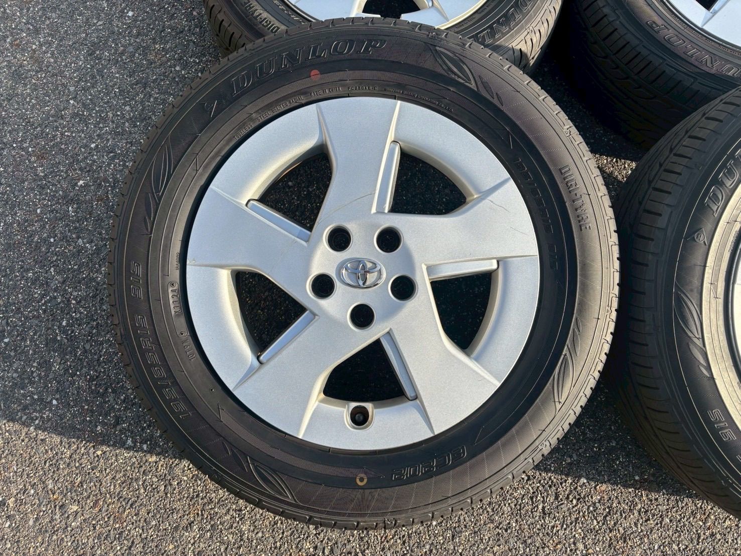 2511-148-06 トヨタ プリウス 30系 TOYOTA PRIUS タイヤ ホイール 195|65 R 15 ダンロップ EC 202