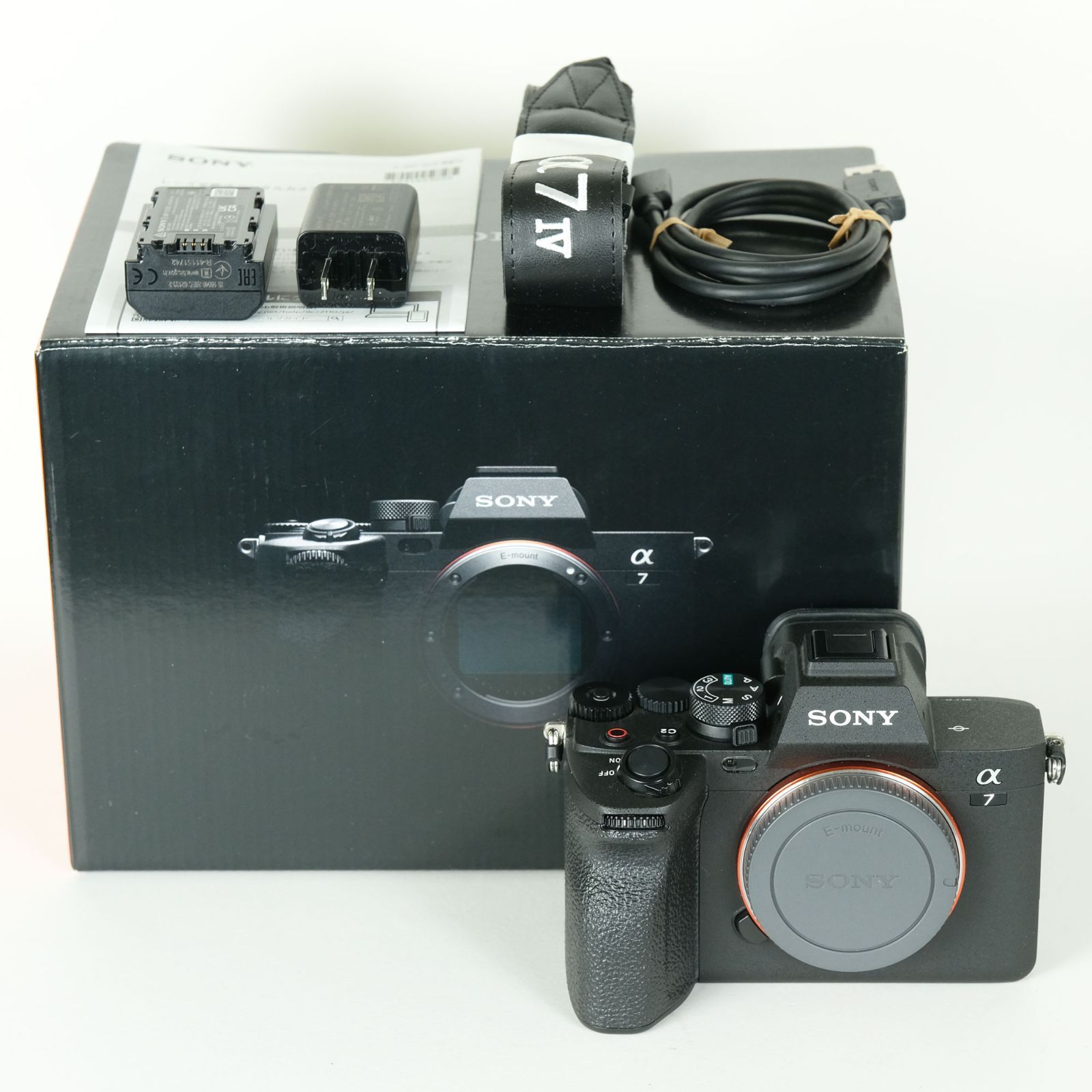 Sony A7 IV ボディ (9,000回未満のシャッター数) Sony A7 IV ボディ (9,000回未満のシャッター数) 有効約3300万画素の新