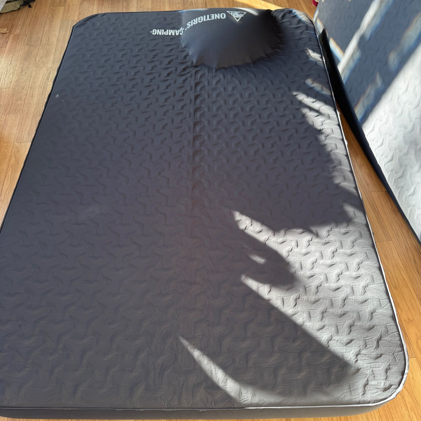 訳あり」OneTigris DYNISLAND エアーマット 201*132*10cm 2人用 10cm極