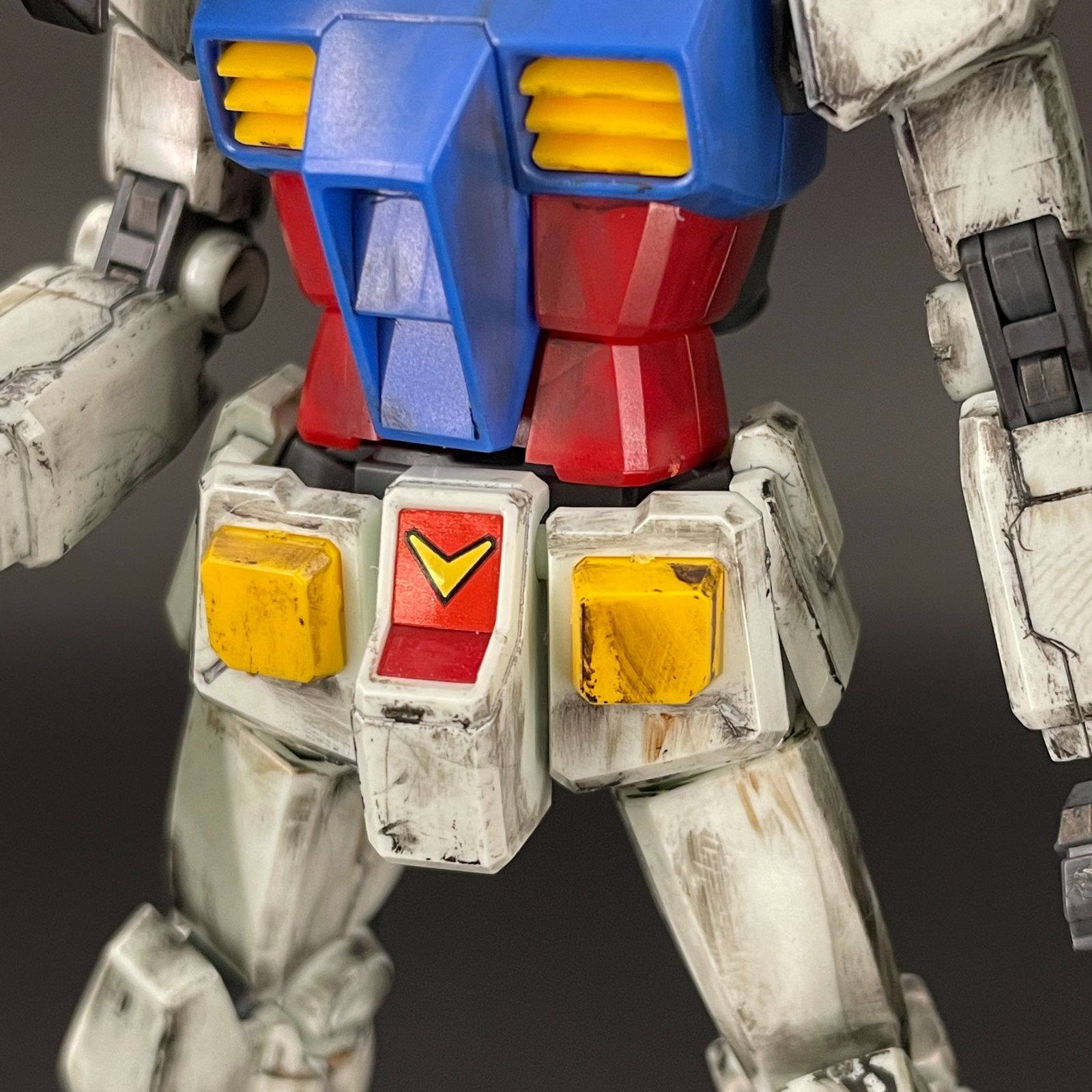 ガンプラ【中古品/汚し塗装】 HGUC 1/144 RX-78-2 ガンダム （REVIVE