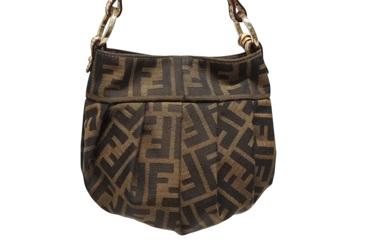 極美品 FENDI フェンディ ズッカ シェフバッグ ミニホーボーバッグ