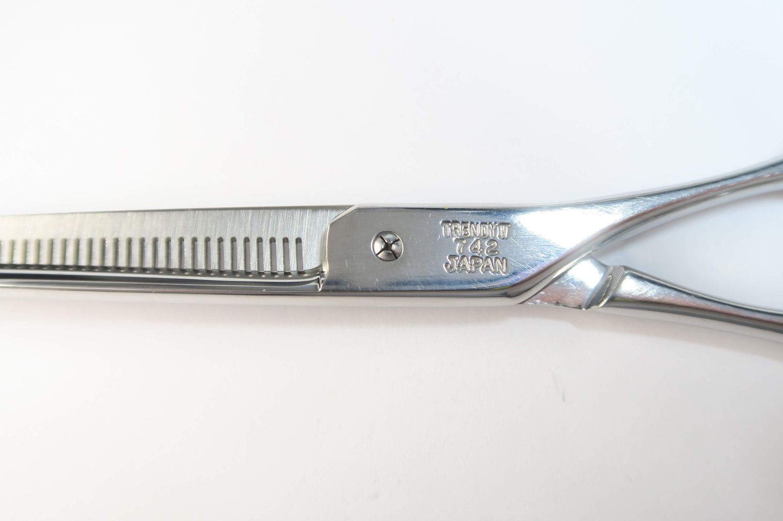 救急・衛生用品 HIKARI ヒカリ シザーズ E-6 理美容ハサミ