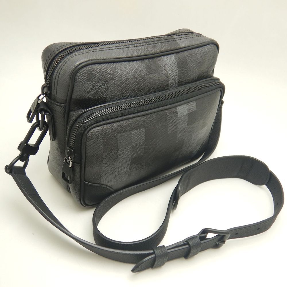 LOUIS VUITTON ルイヴィトン ダモフラージュ ナイル・メッセンジャー