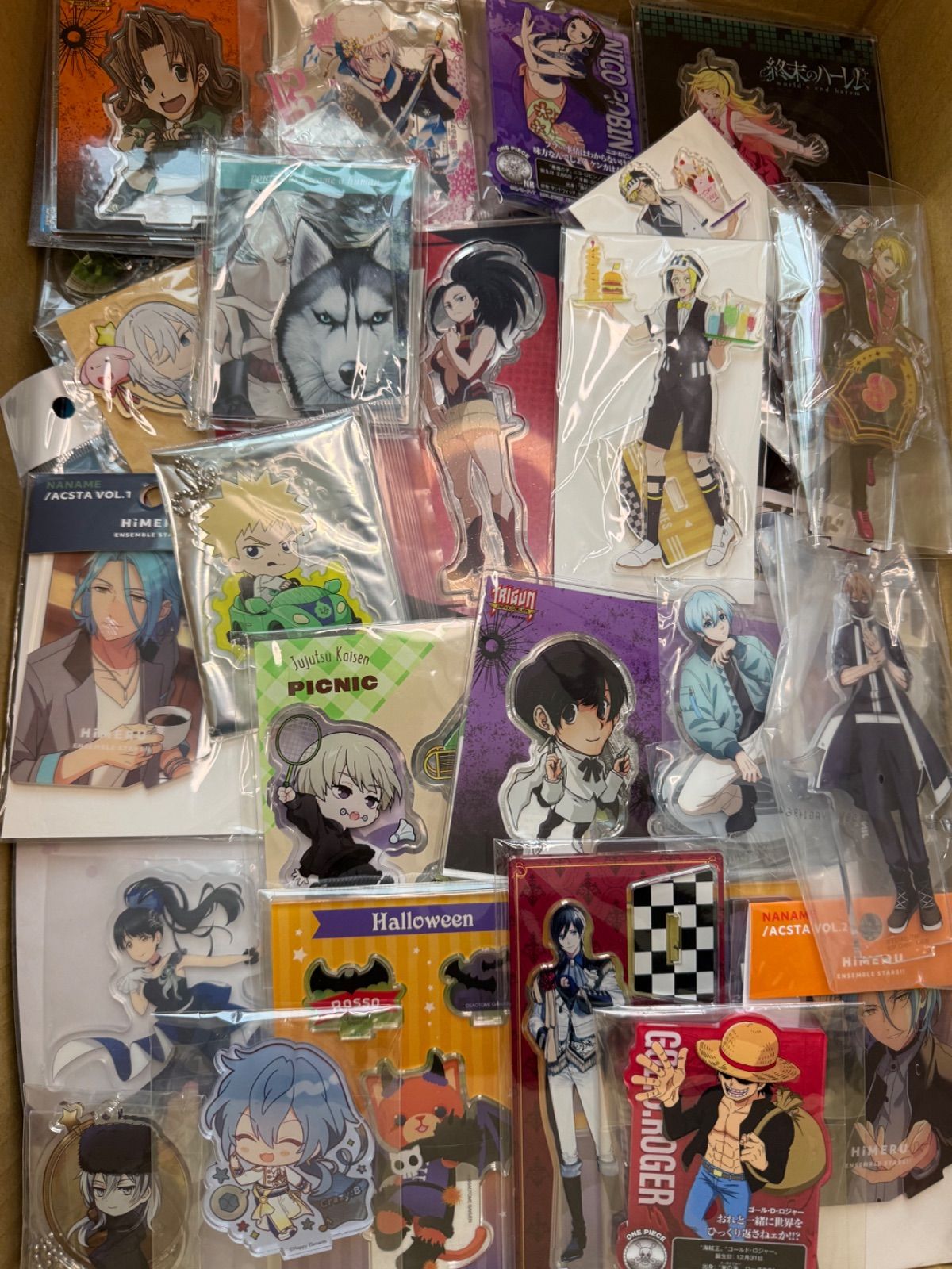 大特価！ アニメ ゲーム アクリルスタンド類 400点以上大量まとめ売り