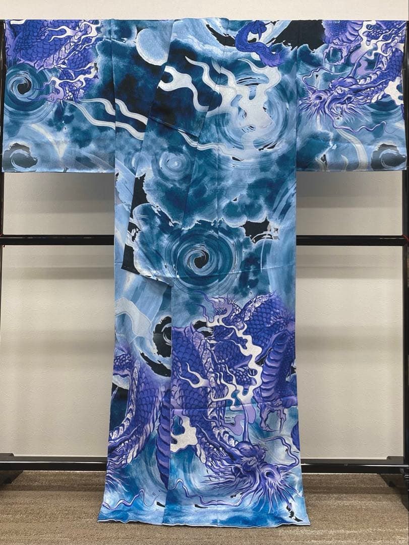 龍 訪問着 総柄 豪華 銀通し 仮絵羽 未仕立て品 八掛付き 正絹 大衆